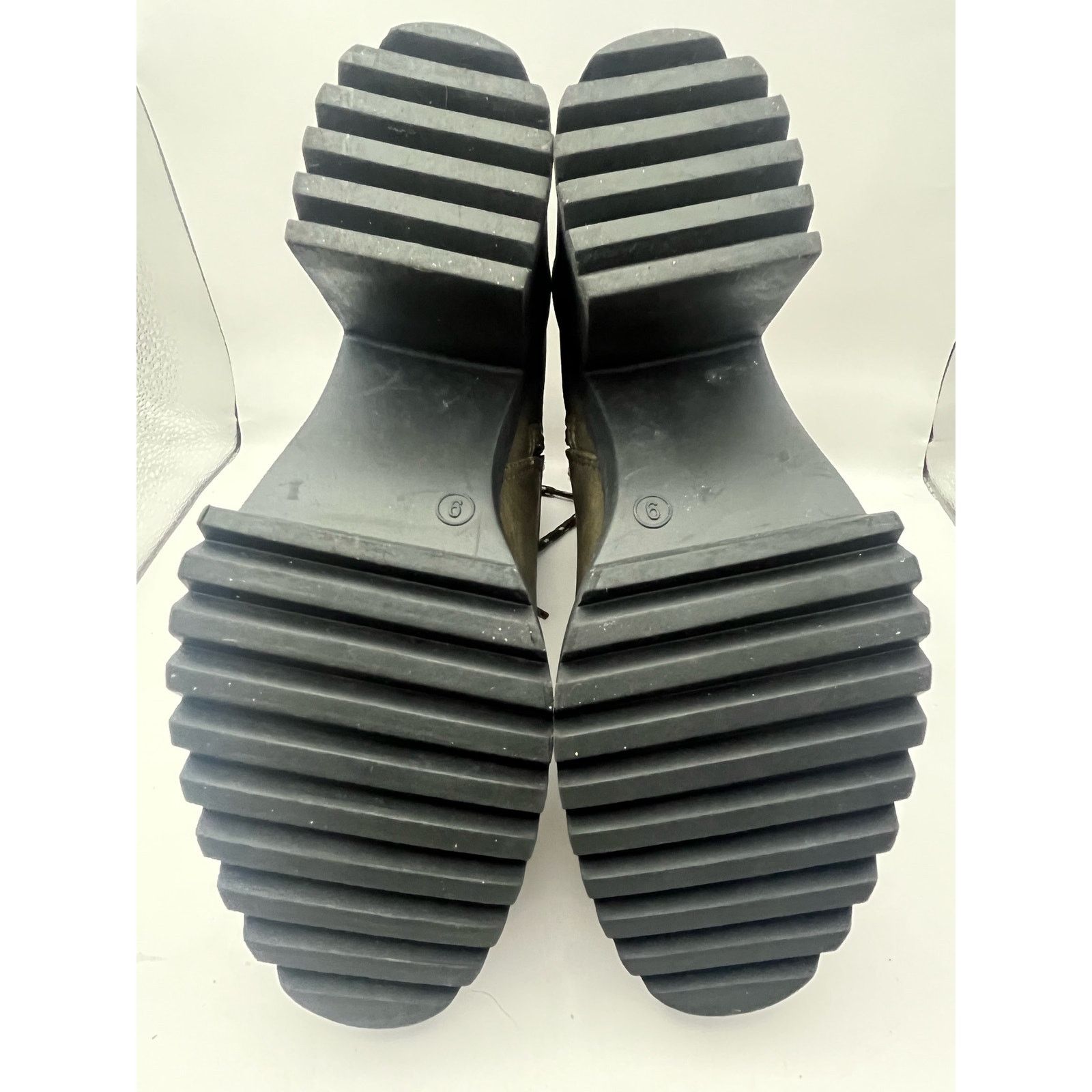 Seven 7 Seven7 Footwear Flatiron Platform Boot Women’s Size 9 Size US 9 / IT 39 - 8 Thumbnail