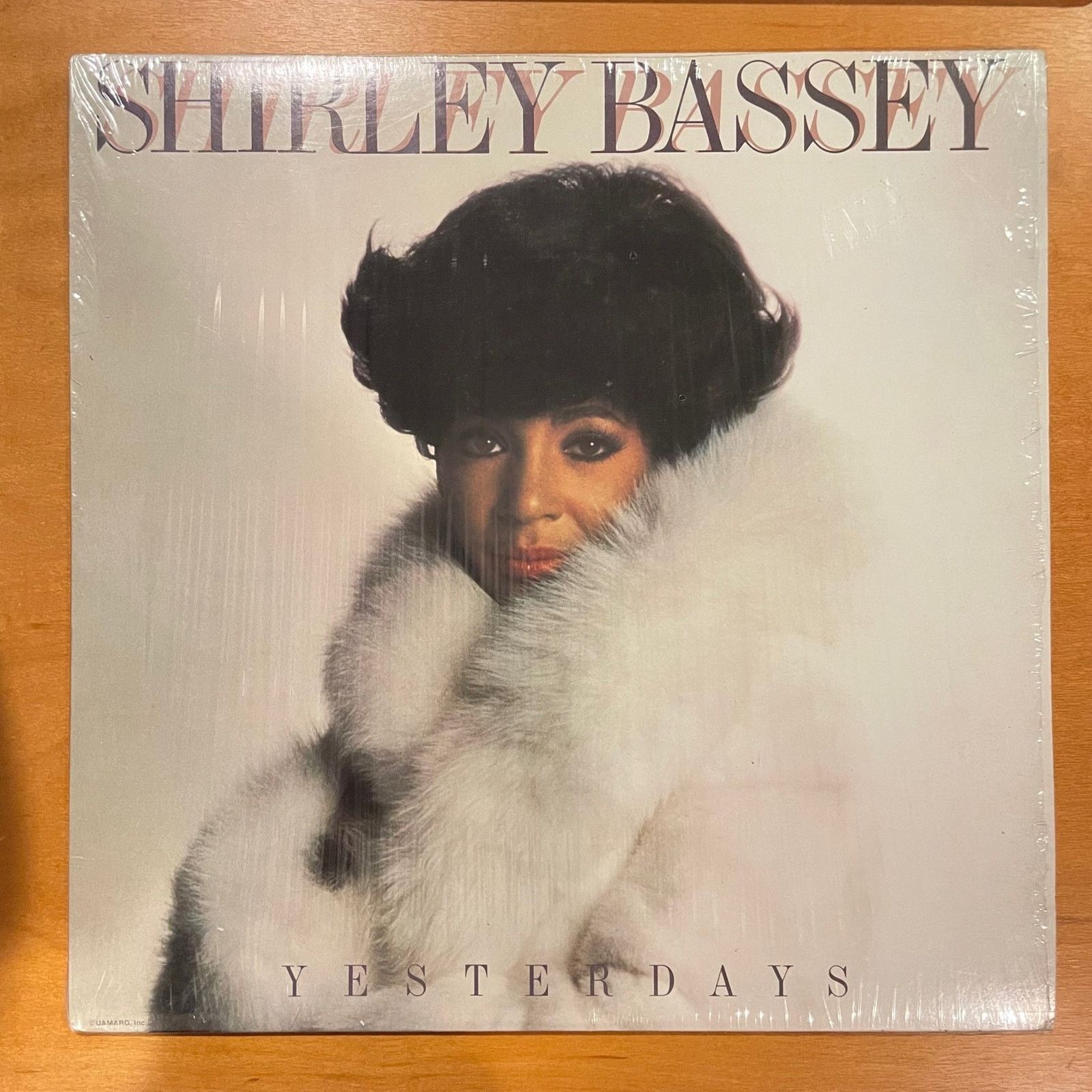 INTENTIONALLY BLANK Shirley Bassey - Yesterdays LP vintage vinyl record jazz pop Size ONE SIZE - 1 Thumbnail