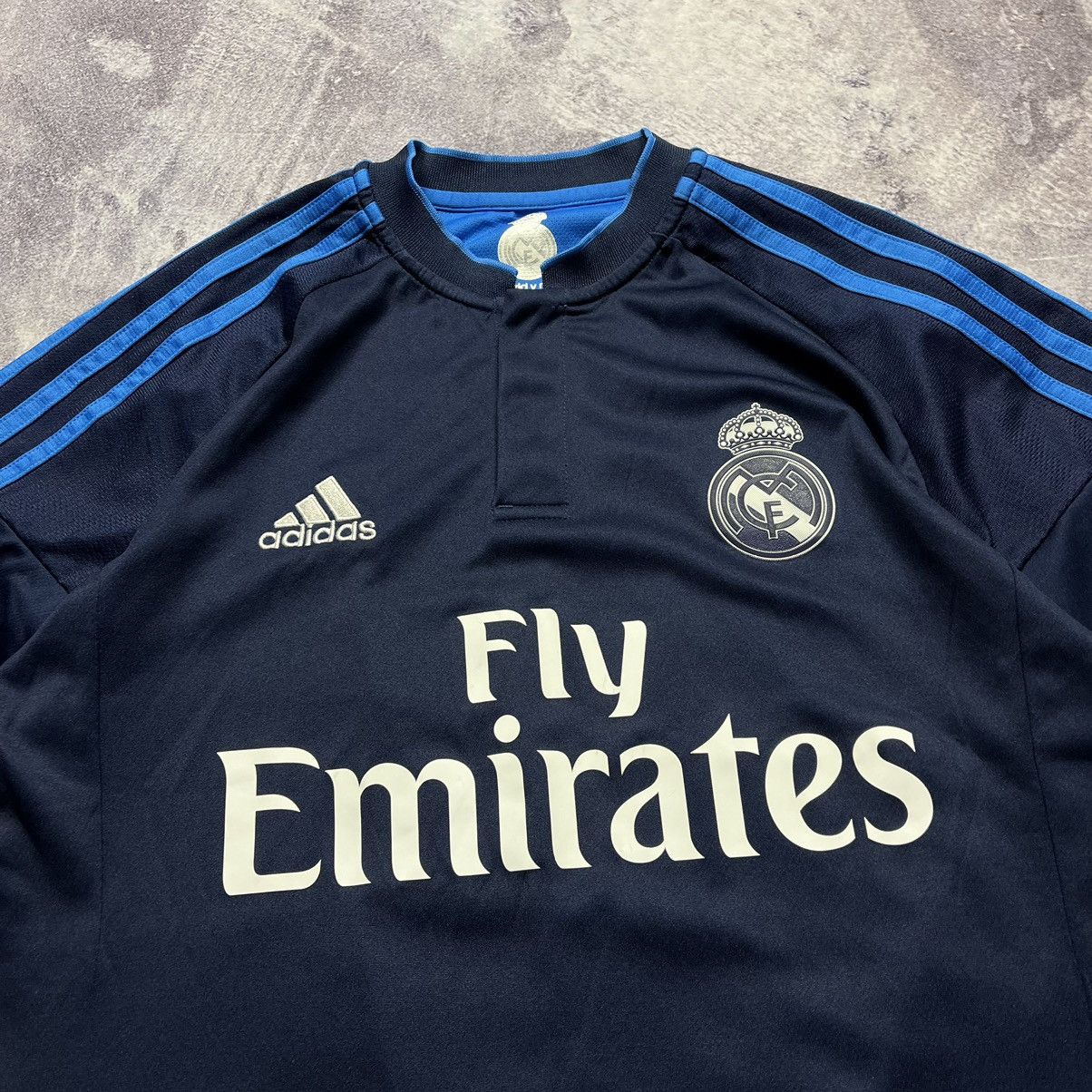 Adidas Adidas Real Madrid #11 Bale Football Jersey 2015/2016 Size US M / EU 48-50 / 2 - 4 Thumbnail