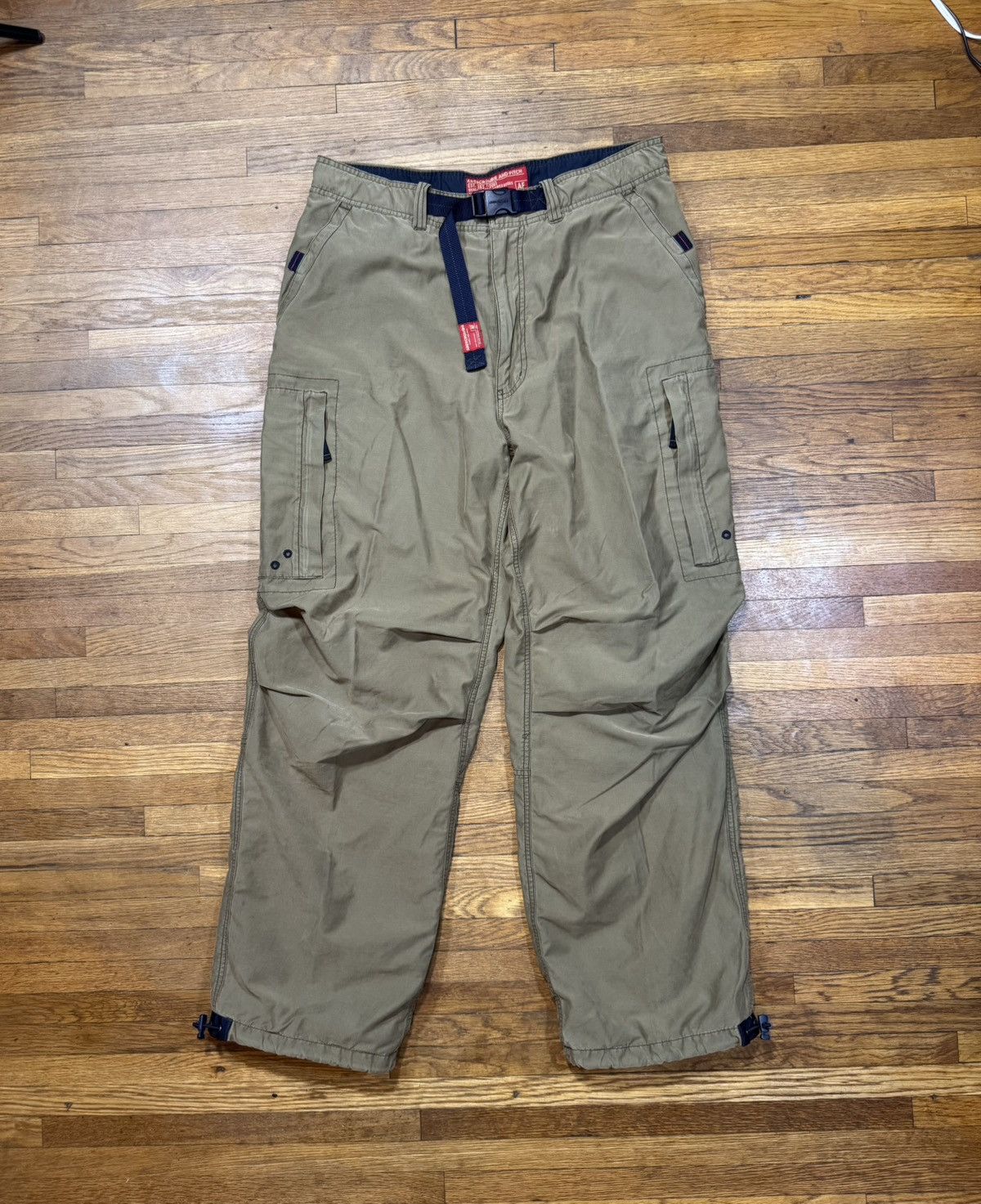 Abercrombie & Fitch Vintage Abercrombie & Fitch Baggy Cargo Pants Size US 36 / EU 52 - 1 Thumbnail