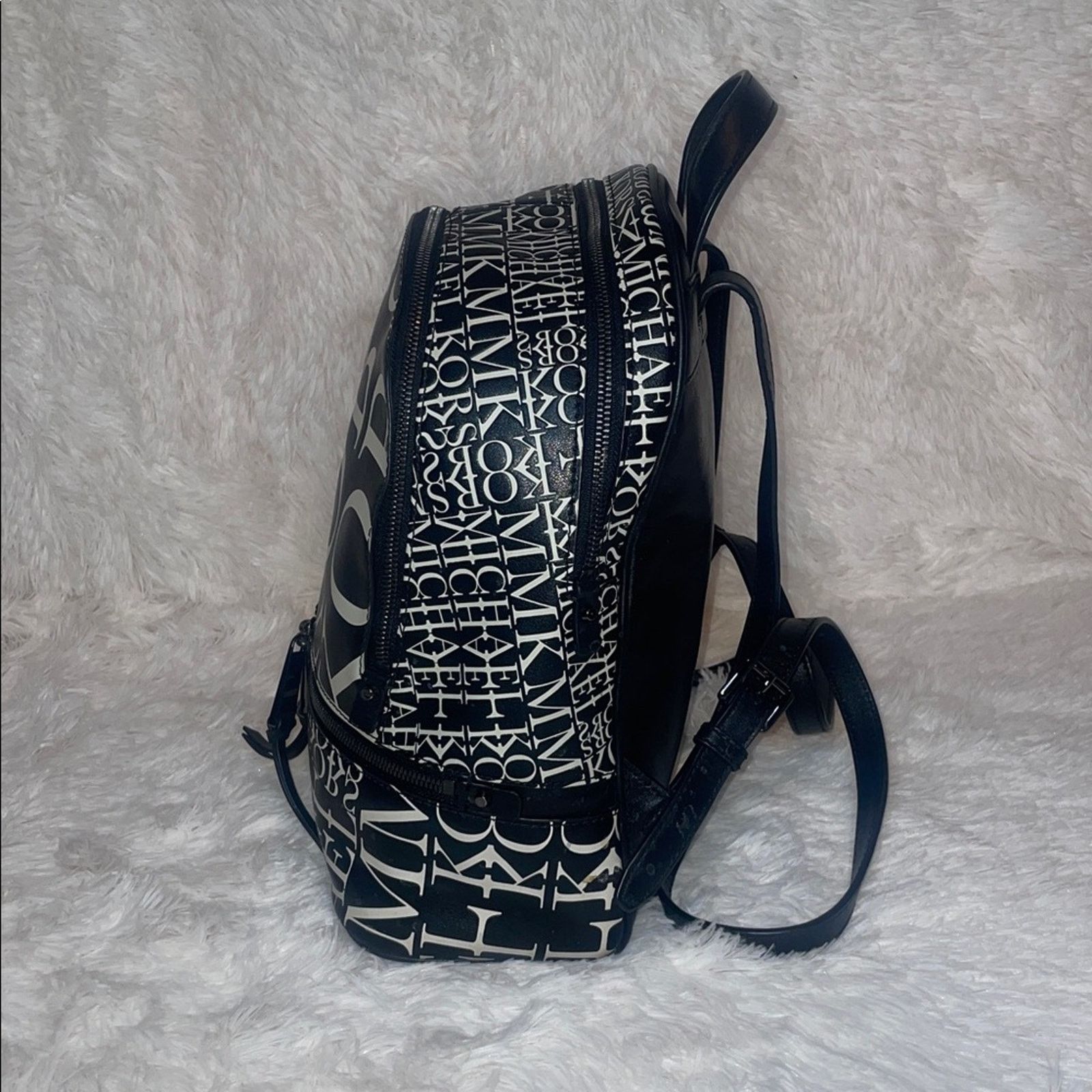 Michael Kors Michael Kors Rhea Zip Medium Leather Backpack Black White Size ONE SIZE - 4 Thumbnail