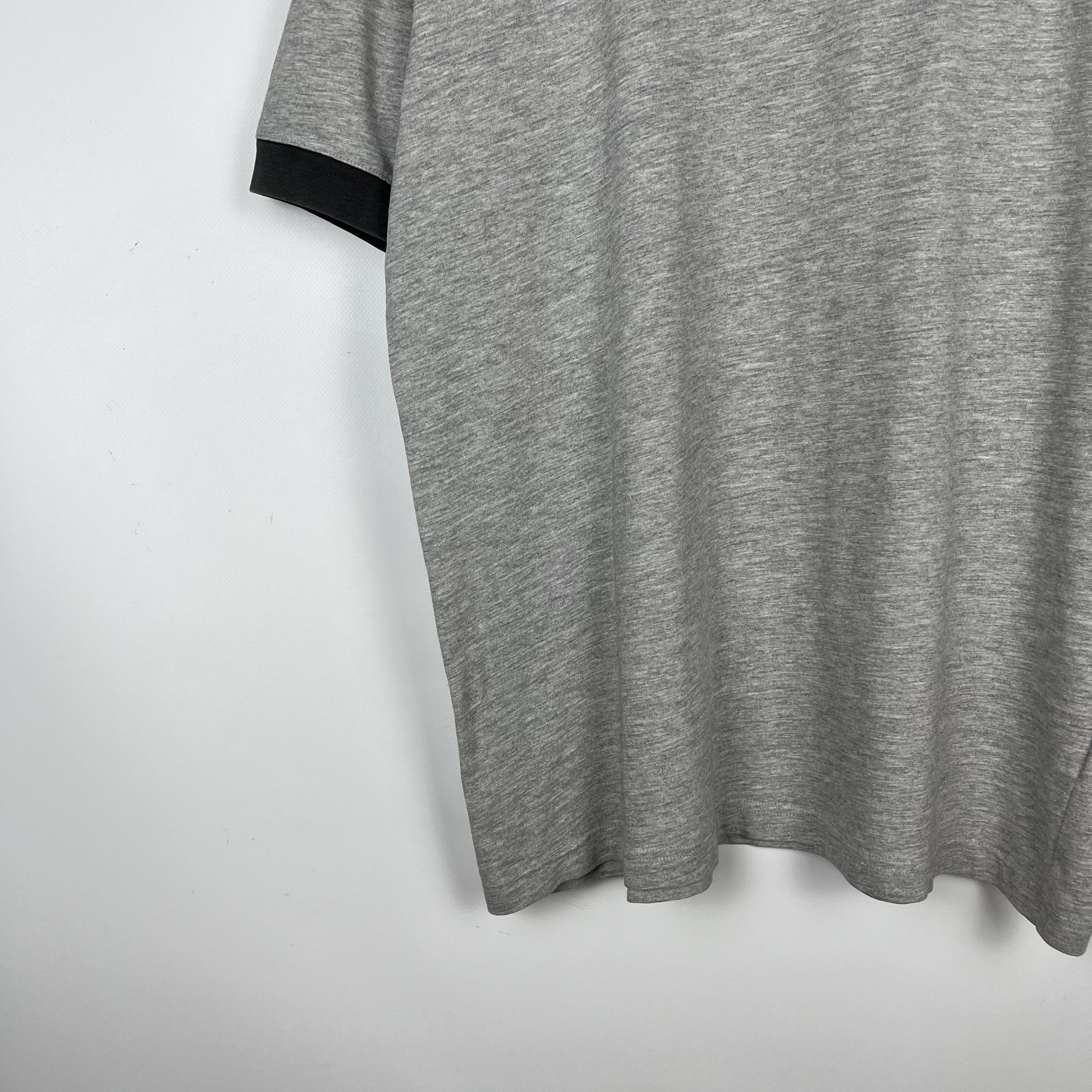 Nike Vintage Nike Embroidered Big Logo T Shirt 90’s Size US L / EU 52-54 / 3 - 5 Thumbnail