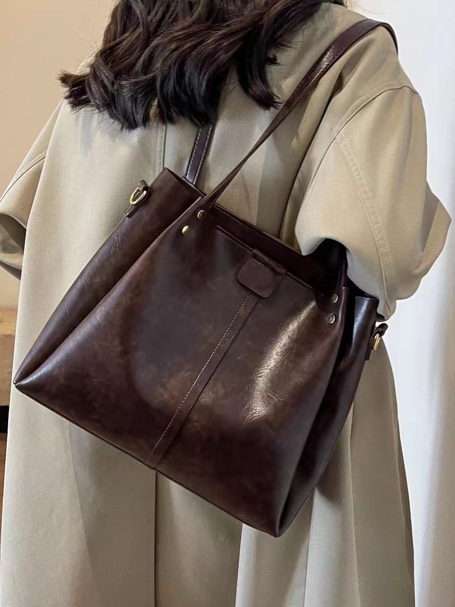 Designer Summer Crossbody Single Shoulder Commuting Bag in Brown, Women's