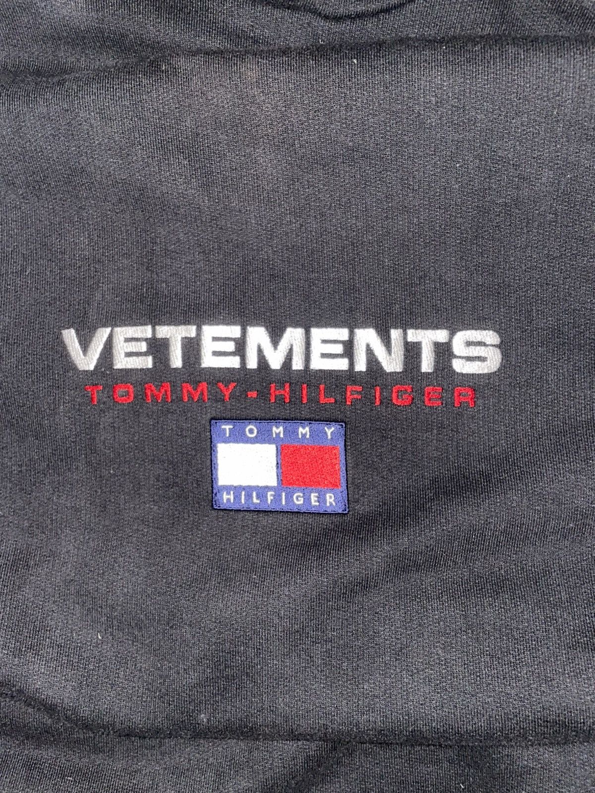 Vetements Vetements x Tommy Hilfiger hoodie Size US L / EU 52-54 / 3 - 14 Thumbnail
