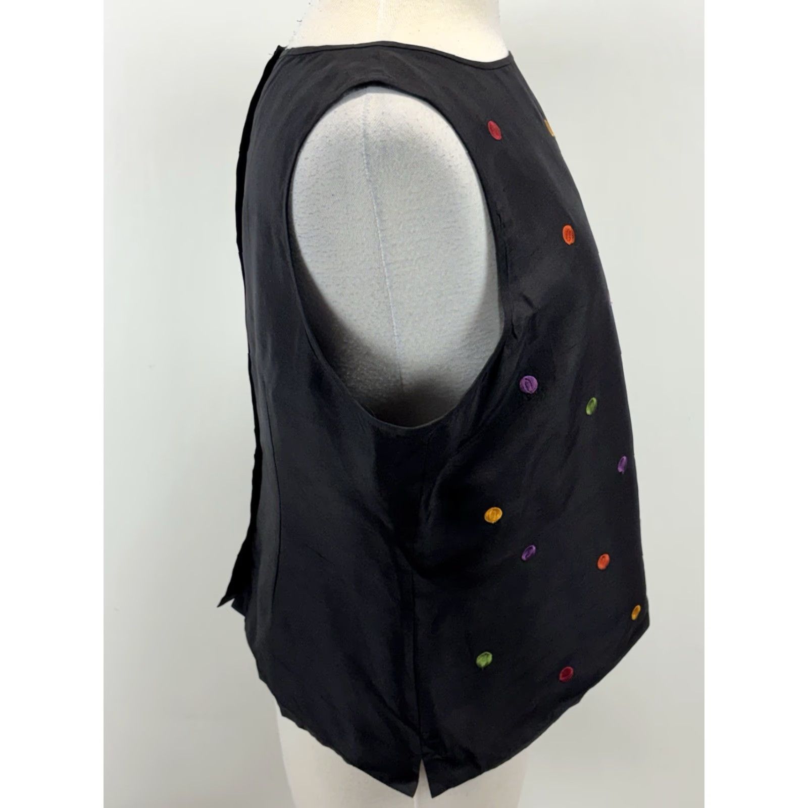 Vintage VINTAGE Robbie Bee Silk Blouse Top Women’s 16 Black Polka Dot Sleeveless Back Button Business Shirt Womens 16 Size XXL / US 16-18 / IT 52-54 - 4 Thumbnail