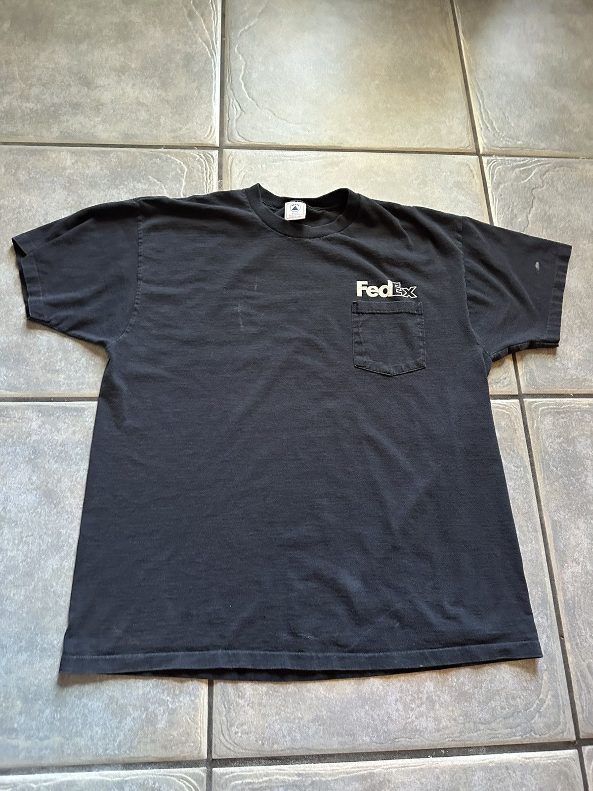 Vintage VINTAGE 1990S FEDEX T-SHIRT Size US XL / EU 56 / 4 - 2 Thumbnail