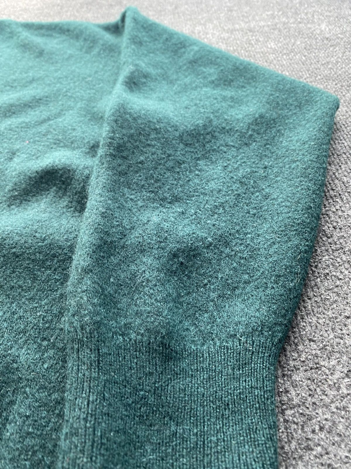 Pringle Of Scotland 🔥Pringle Scotland pure new wool v neck sweater mens Size US XL / EU 56 / 4 - 13 Thumbnail