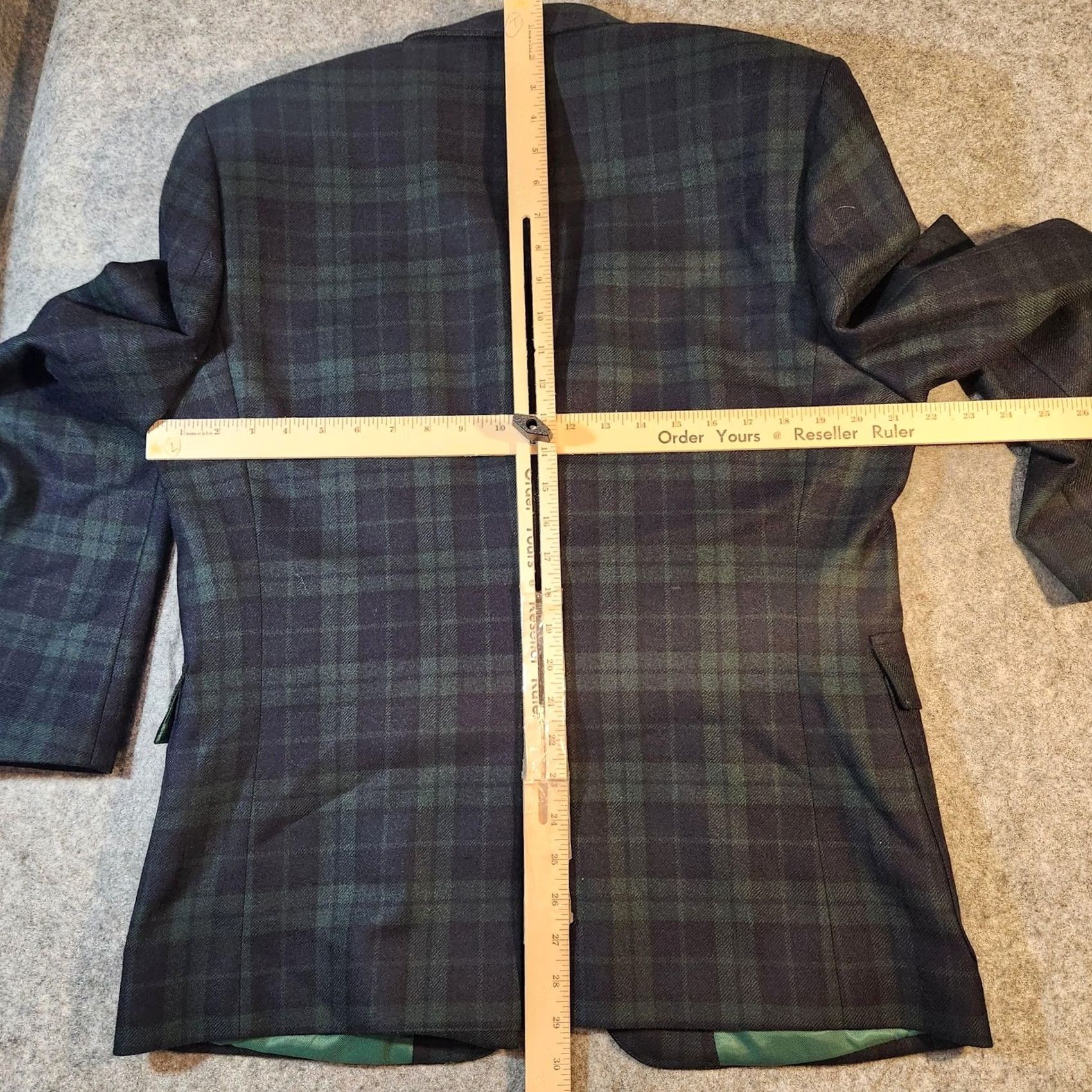Izod VINTAGE IZOD Blazer Mens Sport Coat Plaid Wool Green Blue 40s 2 Button Notch Lapel Jacket Size 40R - 5 Thumbnail