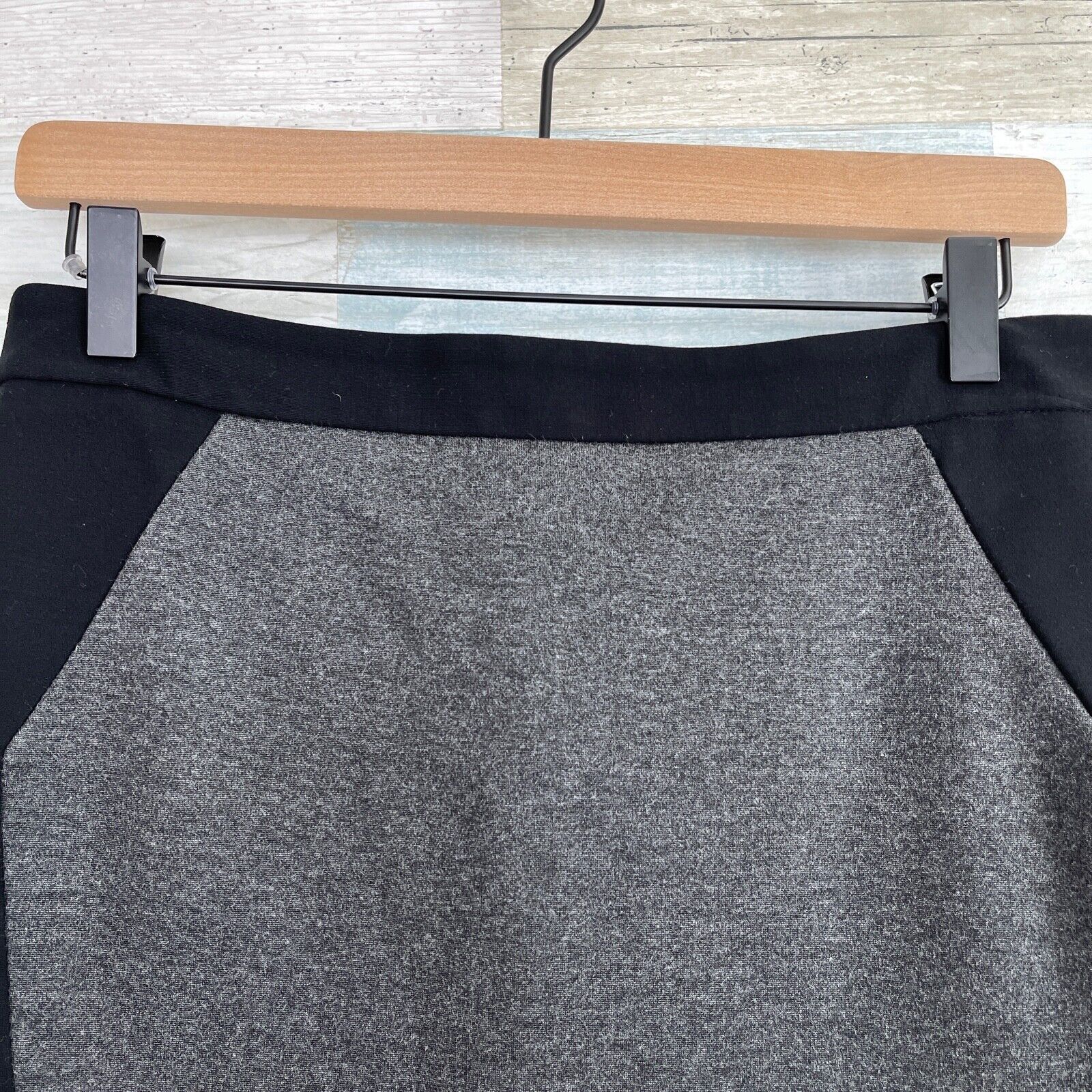 Loft LOFT Colorblock Ponte Pencil Skirt Black Gray Womens 6 Size 28" / US 6 / IT 42 - 2 Thumbnail