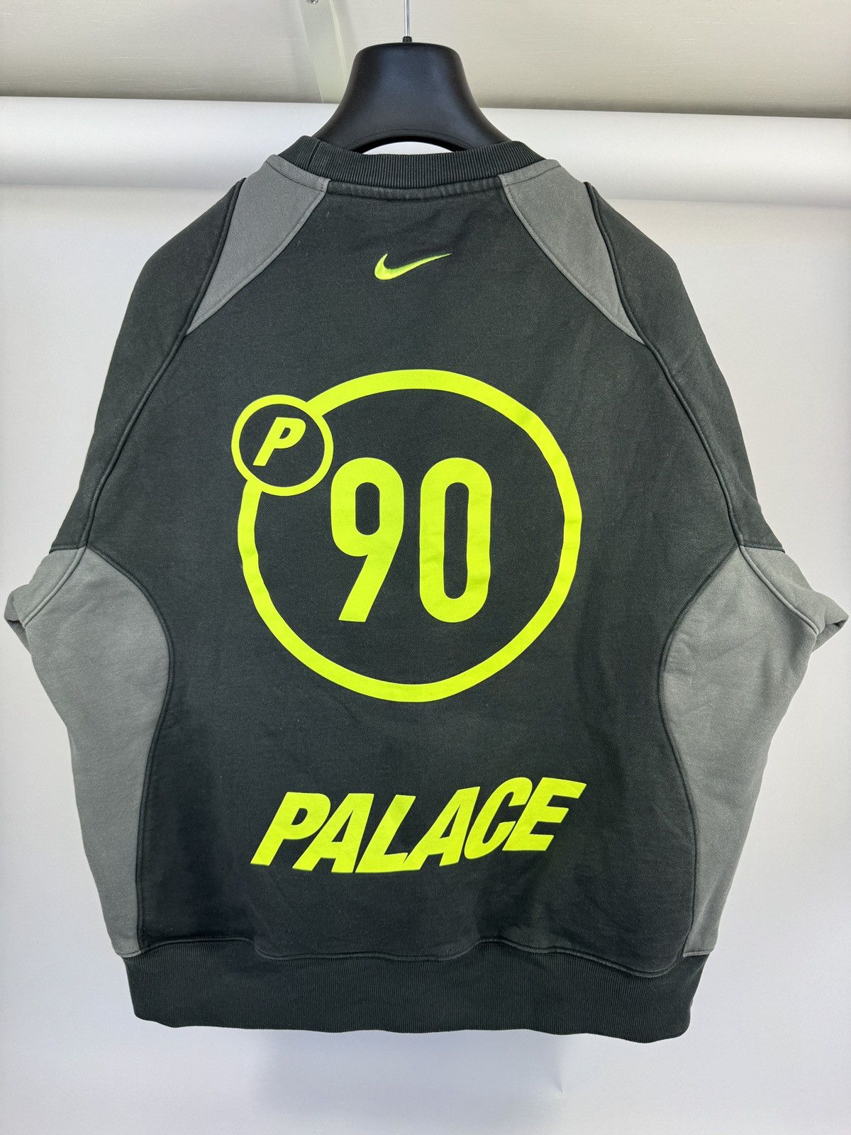 Palace x NIKE P90 CREWNECK FOOTBALL WARM-UP SWEATSHIRT Size US L / EU 52-54 / 3 - 2 Thumbnail