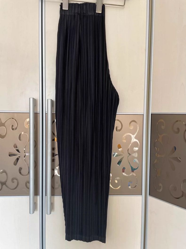 Issey Miyake issey miyake size:2 Black pleated pants 2505-Nextarrow Size US 26 / EU 42 - 2 Thumbnail