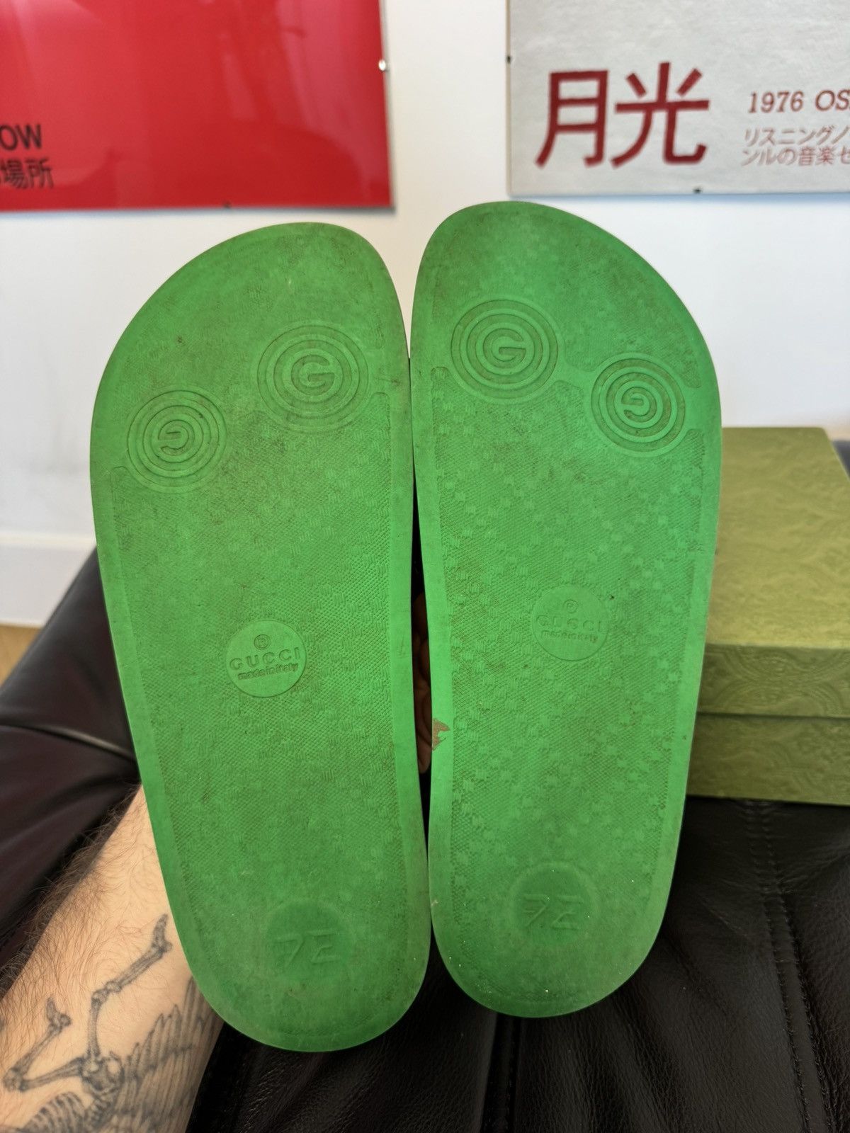 Gucci GUCCI Pursuit Green Pool Slides / Sandals Designer Luxury Size US 9 / EU 42 - 8 Thumbnail