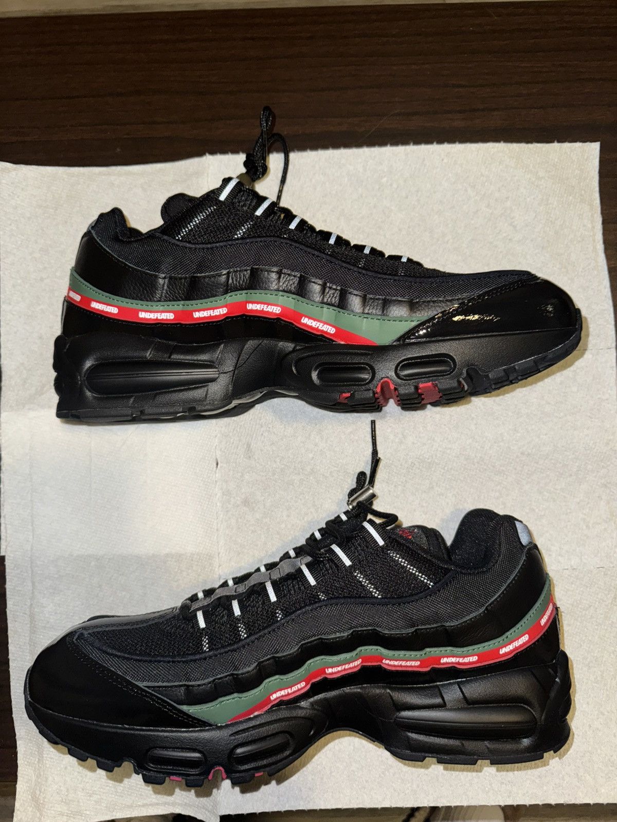 Nike × Undefeated Nike Air Max 95 SP Undefeated Black Size US 12 / EU 45 - 5 Thumbnail