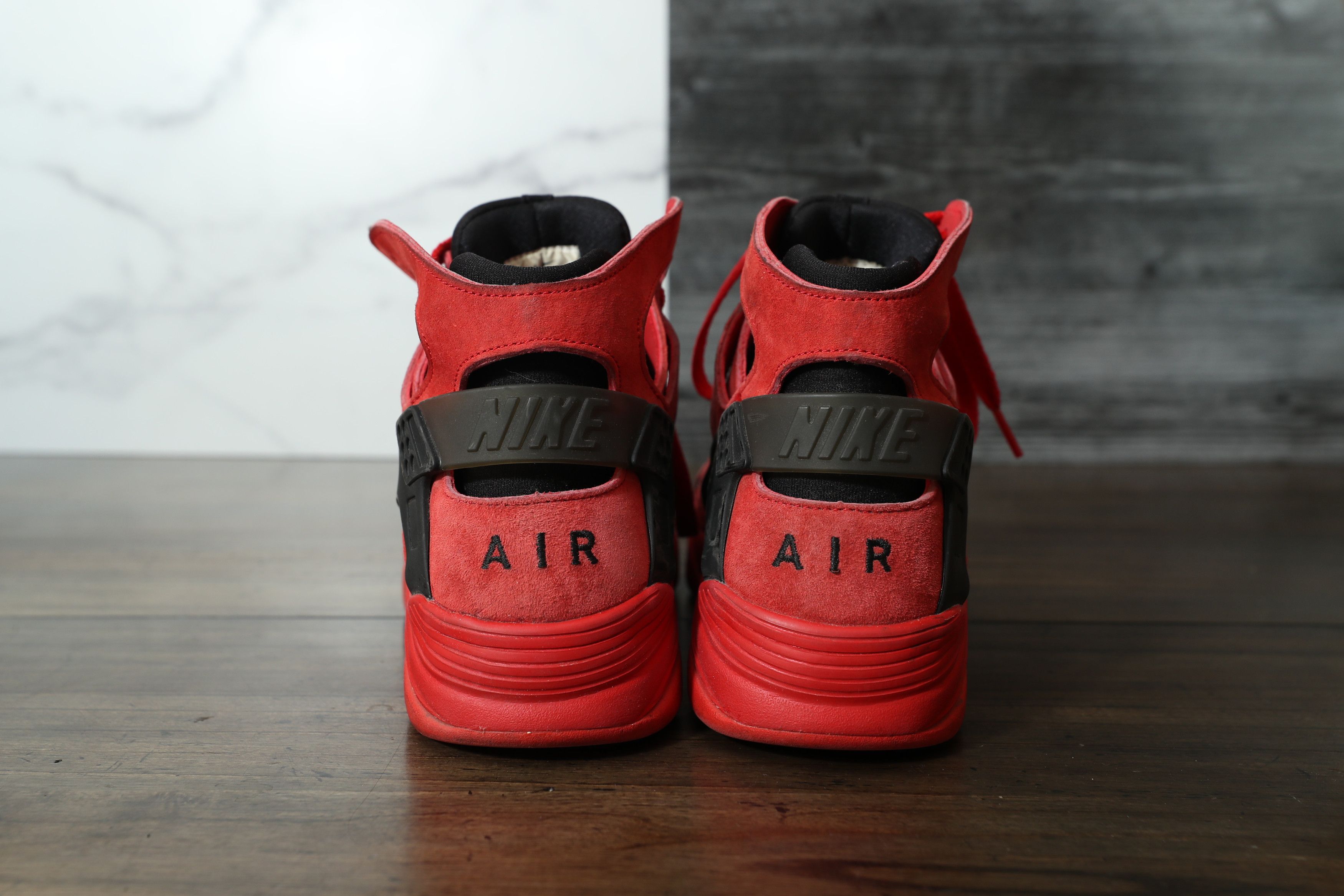 Nike Nike Air Flight Huarache University Red Black (10) Size US 10 / EU 43 - 6 Thumbnail