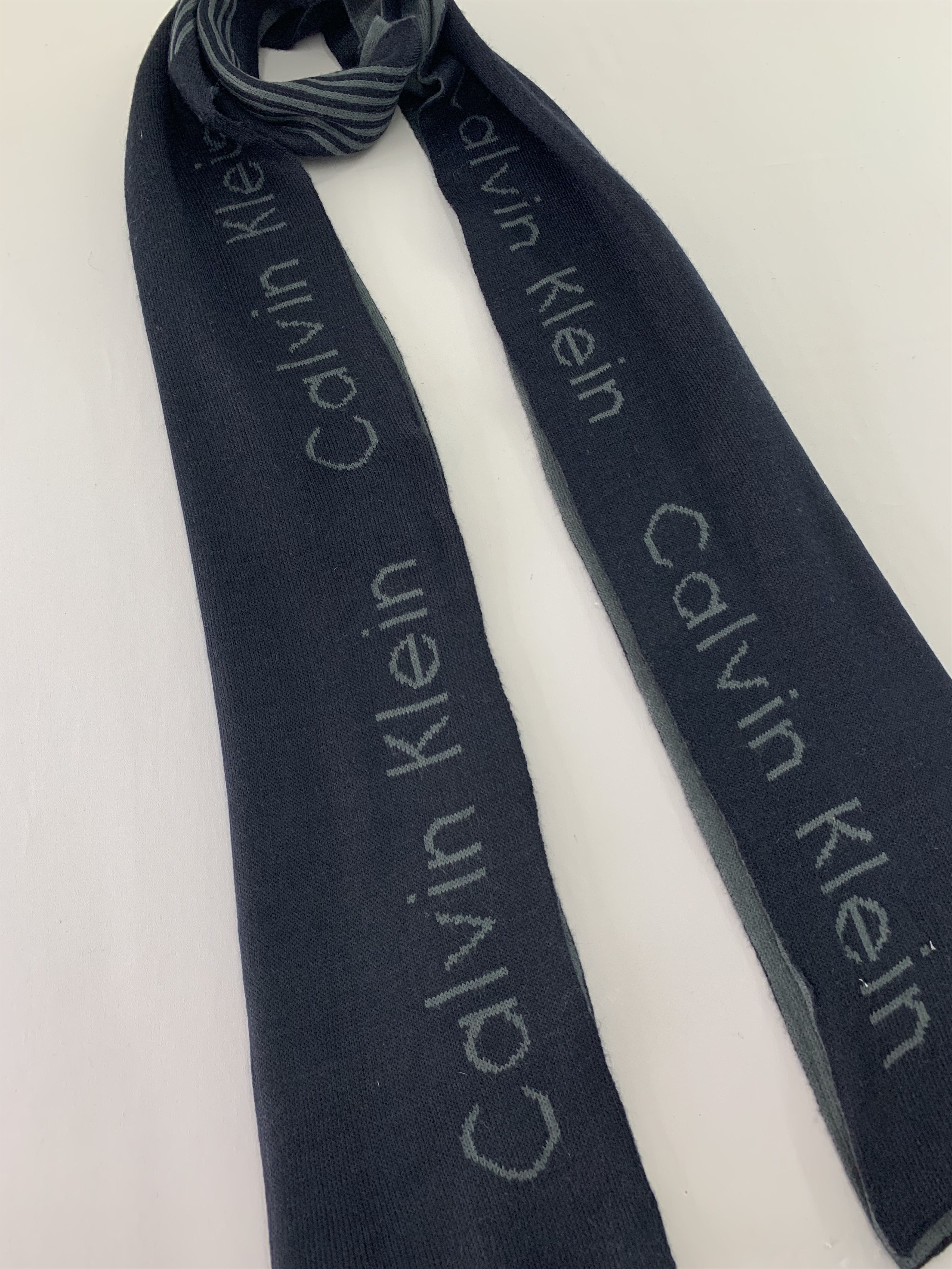 Calvin Klein Calvin klein Scarf Wool Muffler Neck Wrap BL4191 Size ONE SIZE - 1 Thumbnail