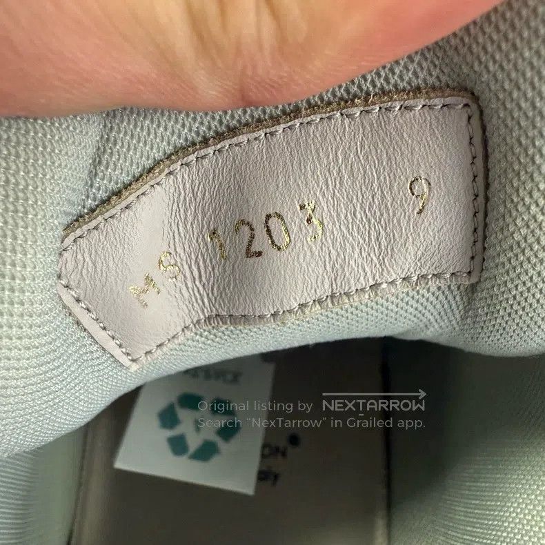 Louis Vuitton Louis Vuitton 24 new trianer blue and black velcro low-top Size US 9 / EU 42 - 9 Thumbnail