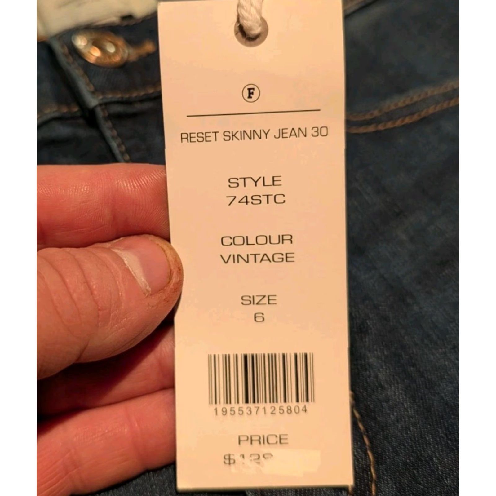 French Connection French Connection Jeans Skinny Jean Womens 6 Medium Blue 29.5in ZIP Button 5-Pocket Stretch Slim Reg Regular Modern Vintage Style 74STC Size 28" / US 6 / IT 42 - 5 Thumbnail