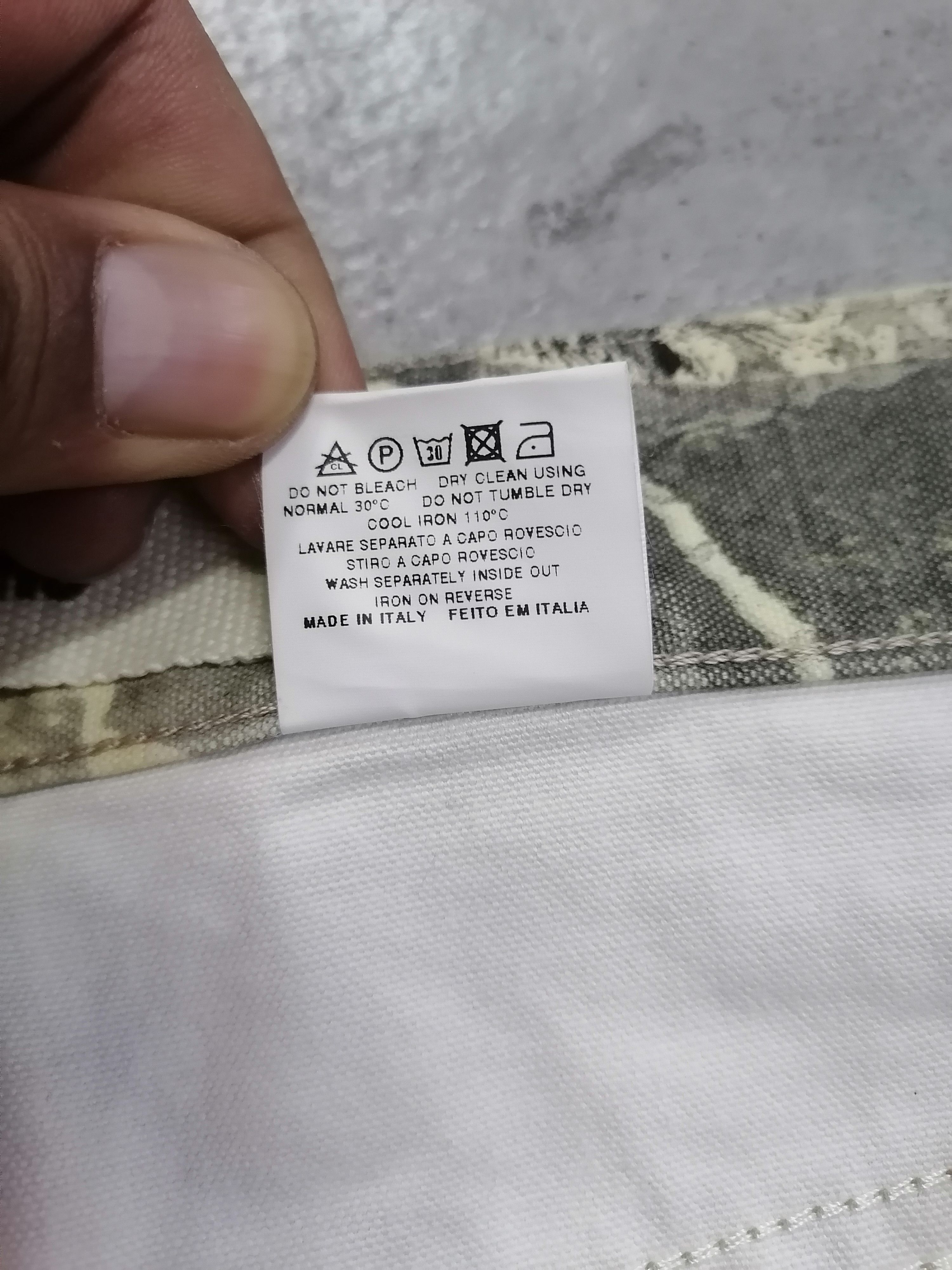 Moschino Vintage 90s Moschino Jeans Collage Print Pants Archive Italy Size US 29 - 14 Thumbnail