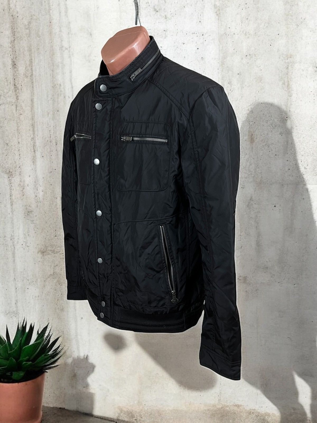 Guess GUESS bomber jacket size L Size US L / EU 52-54 / 3 - 5 Thumbnail