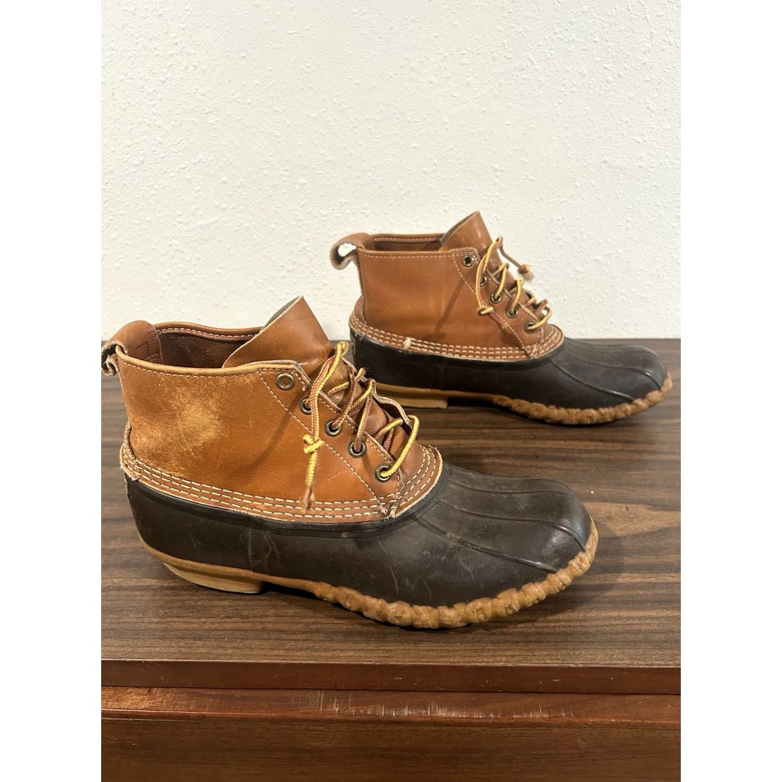 Vintage VINTAGE L.L. Bean Boots 6 Inch Original Men's Size 9M Tan Brown Leather Made In USA Size US 9 / EU 42 - 2 Thumbnail