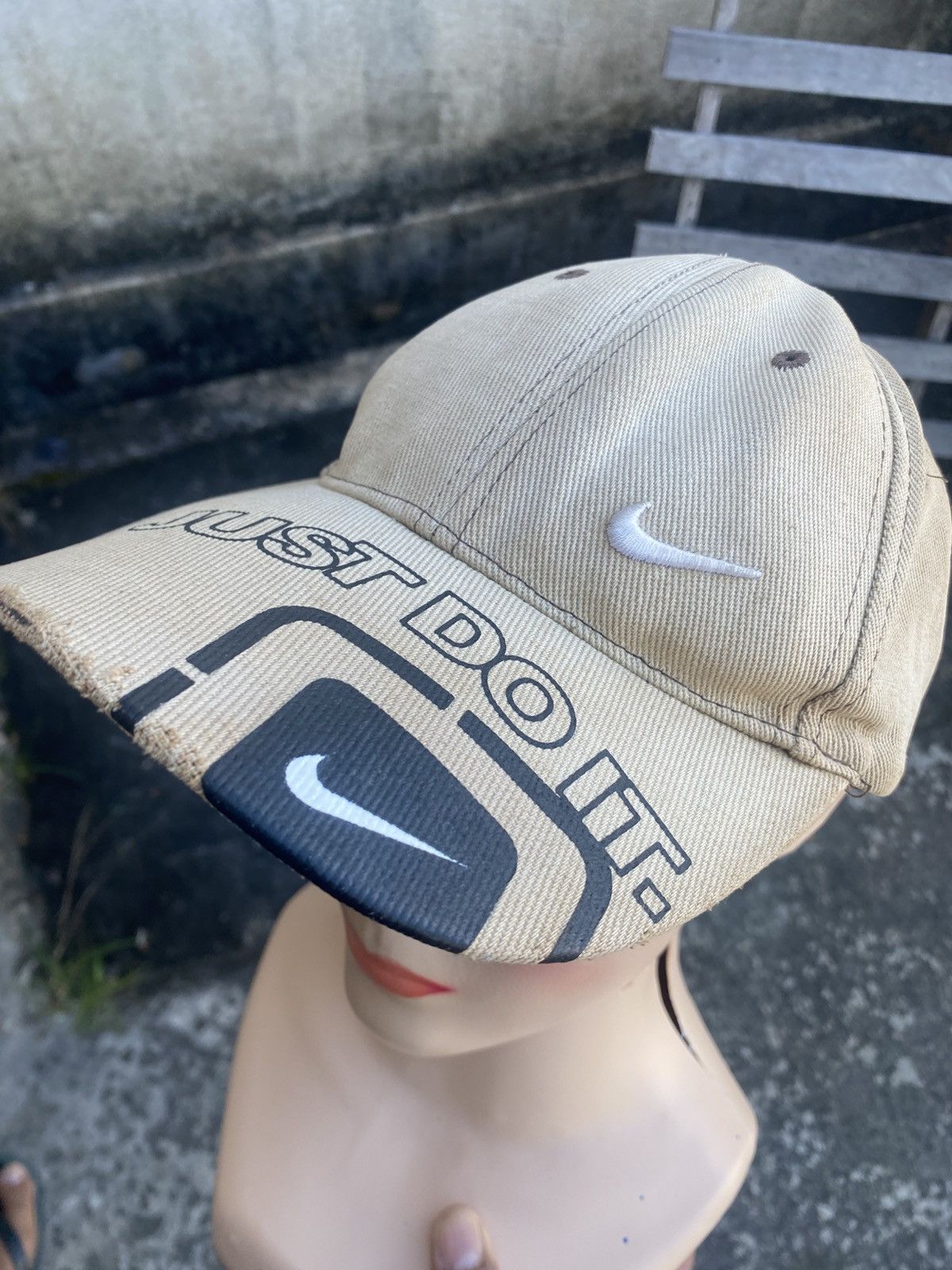 Nike 🔥 Rare Design 🔥 Vintage Distressed Y2K Nike Hat Size ONE SIZE - 2 Thumbnail