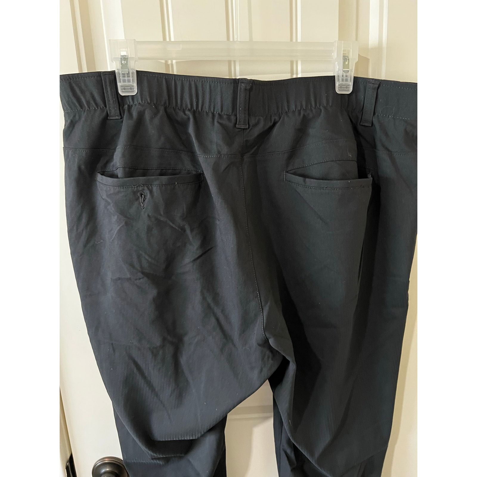 Under Armour UA Tech Pants Smooth stretchy fabric waistband Black 38x32 Size US 38 / EU 54 - 12 Thumbnail