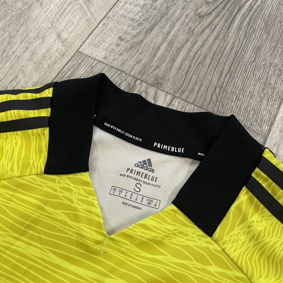 Adidas × Pro Player Leicester City adidas FBS TRADE premier Jersey Footbal Shirt Size US S / EU 44-46 / 1 - 5 Thumbnail