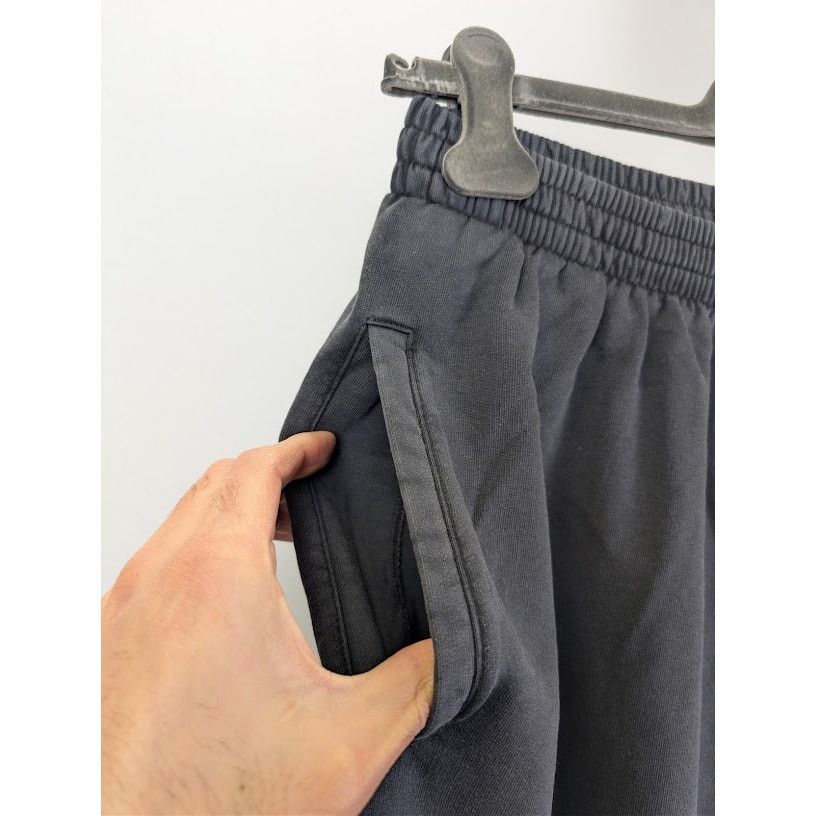 Balenciaga o1rshd1 Baggy Sweatpants / Trousers in Faded Black/Red Size US 32 / EU 48 - 6 Thumbnail