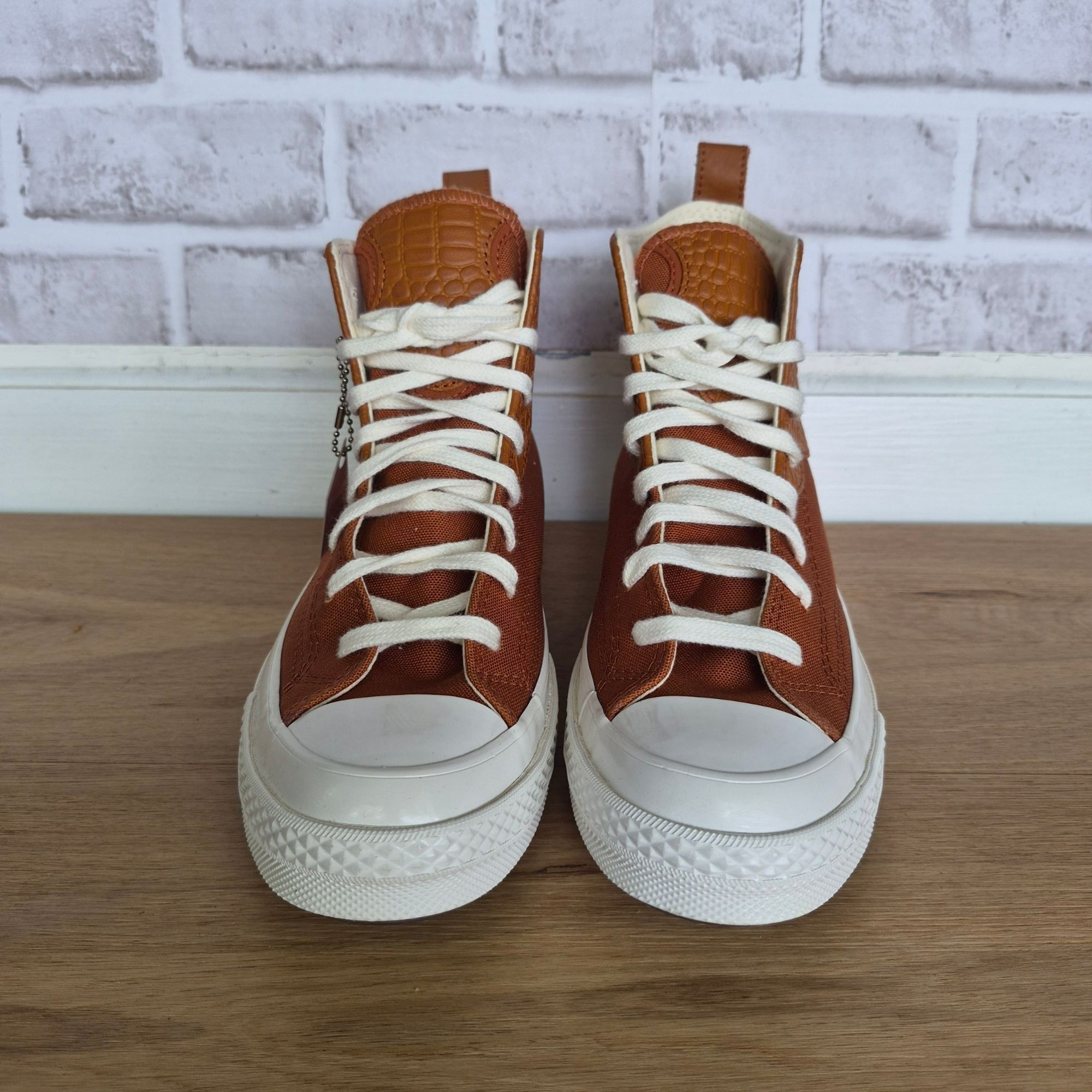 Converse ⭐Converse Chuck 70 High size 8.5 Women's shoes Sneakers Brow Size US 8.5 / IT 38.5 - 15 Thumbnail