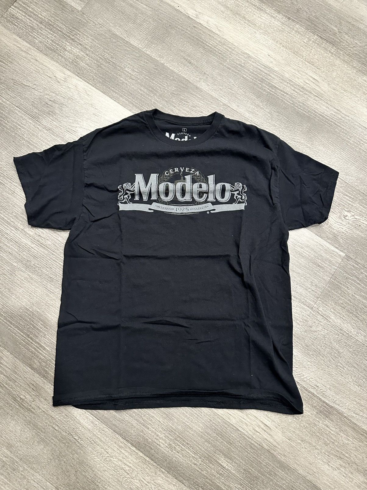 Other Modelo Graphic T Shirt - Size L Size US L / EU 52-54 / 3 - 1 Thumbnail