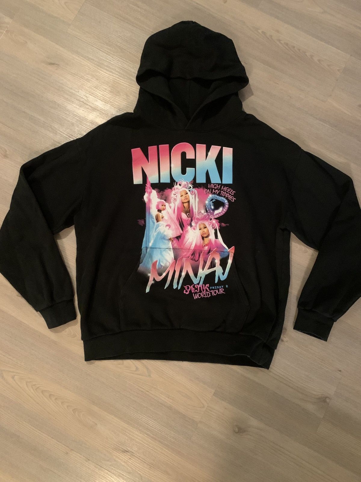Nicki minaj pink friday 2 world tour hoodie rap