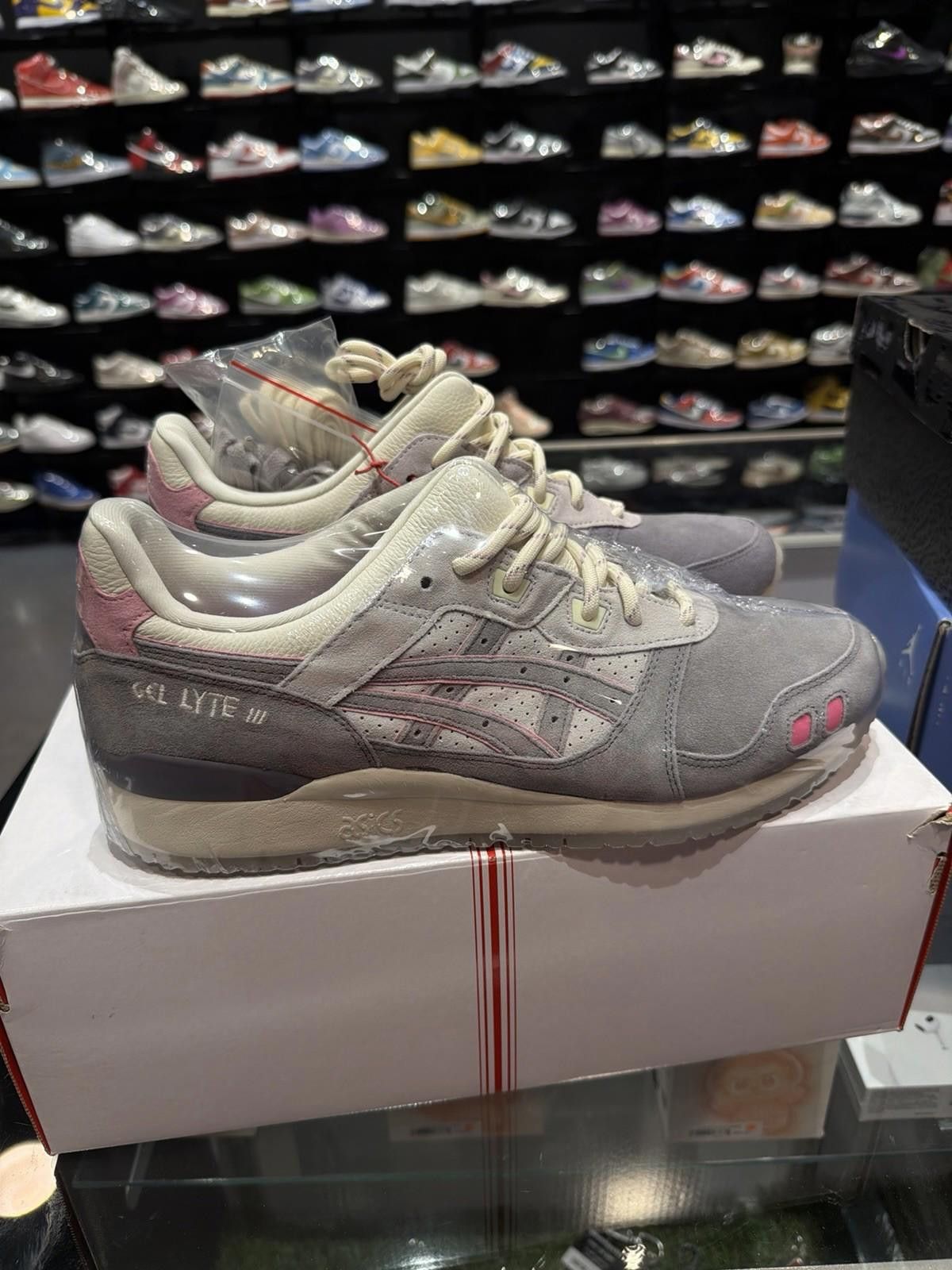 Asics Size 11.5 - ASICS GEL-Lyte III OG x END Pearl 2020 Brand New Size US 11.5 / EU 44-45 - 7 Thumbnail