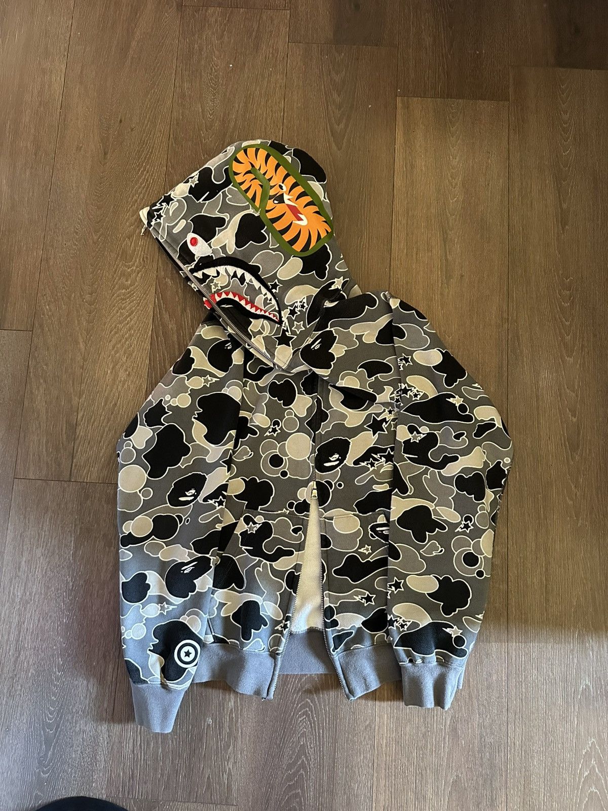 Bape Bape Shark Hoodie Gray Sta Camo Size M / US 6-8 / IT 42-44 - 3 Thumbnail