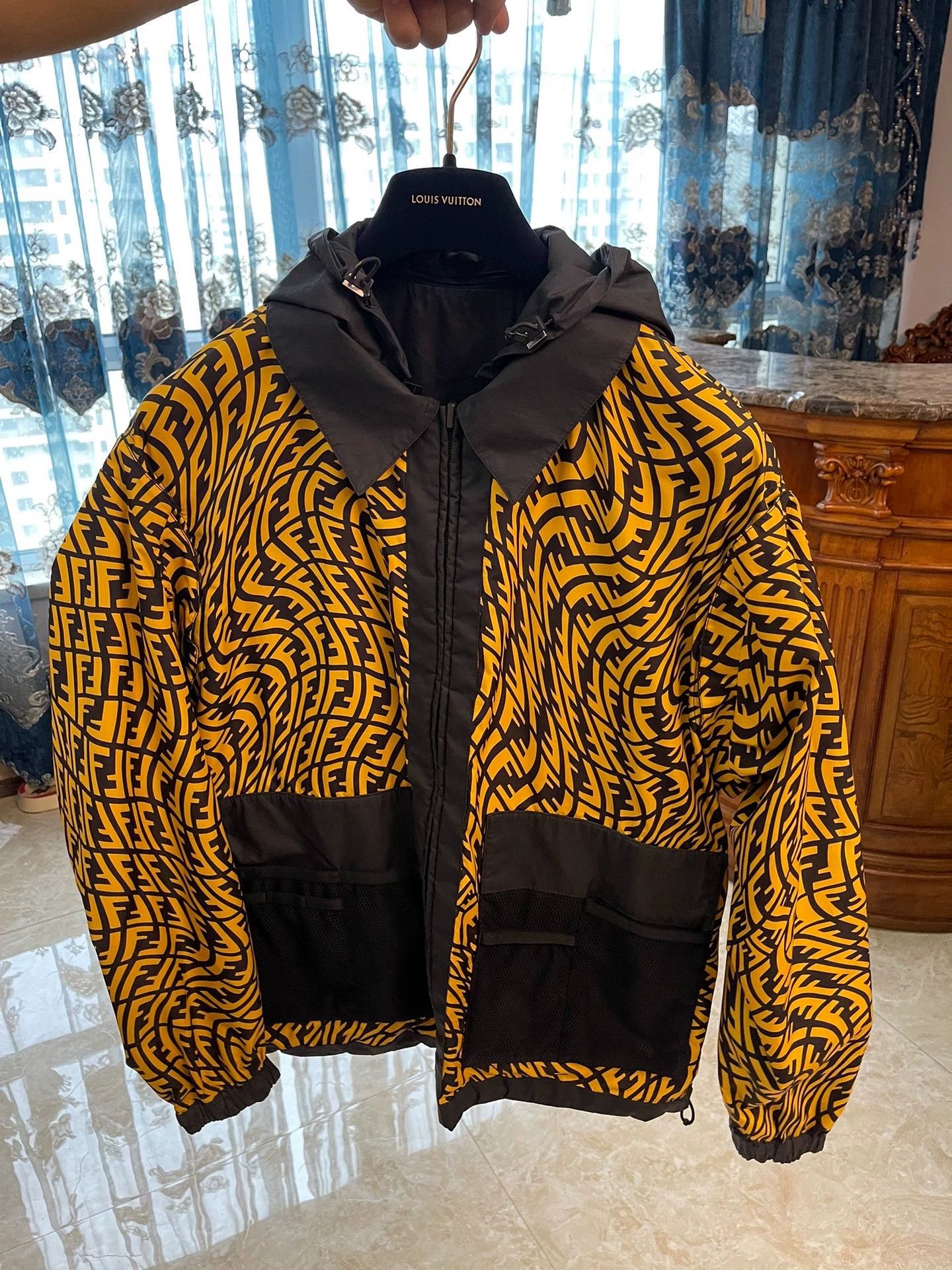 Fendi Fendi Double-Sided Full Logo/Workwear Jkt 50, Detach Sleeves Size US M / EU 48-50 / 2 - 1 Thumbnail
