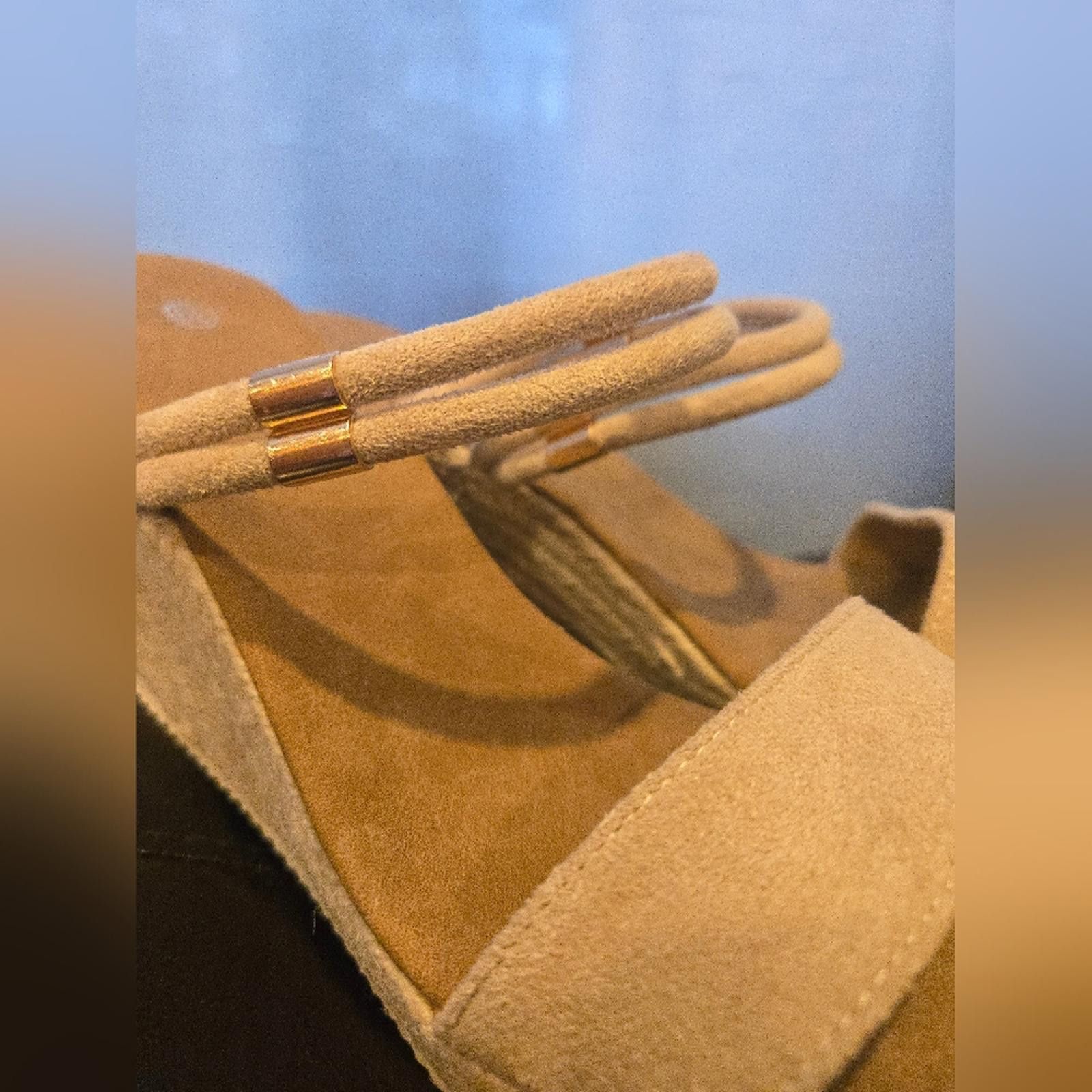 Shein Tan Wedges Size US 8 / IT 38 - 3 Thumbnail