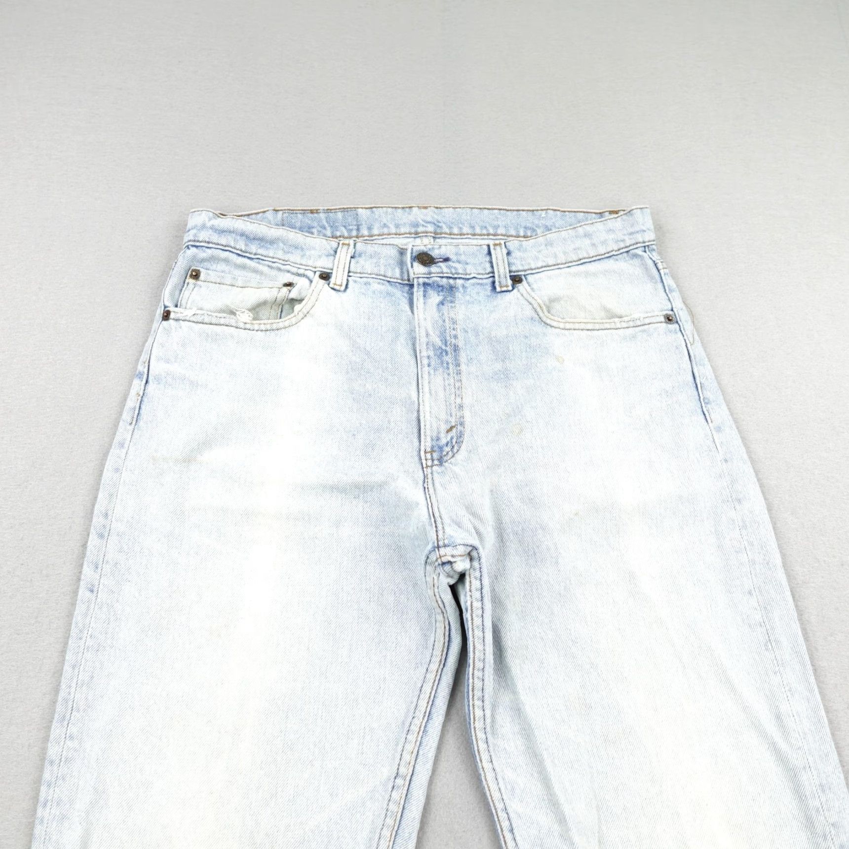 Levi's VINTAGE Levi's Jeans Mens 36x34 Blue Denim 505 Light Distressed 80s Straight USA Size US 36 / EU 52 - 2 Thumbnail
