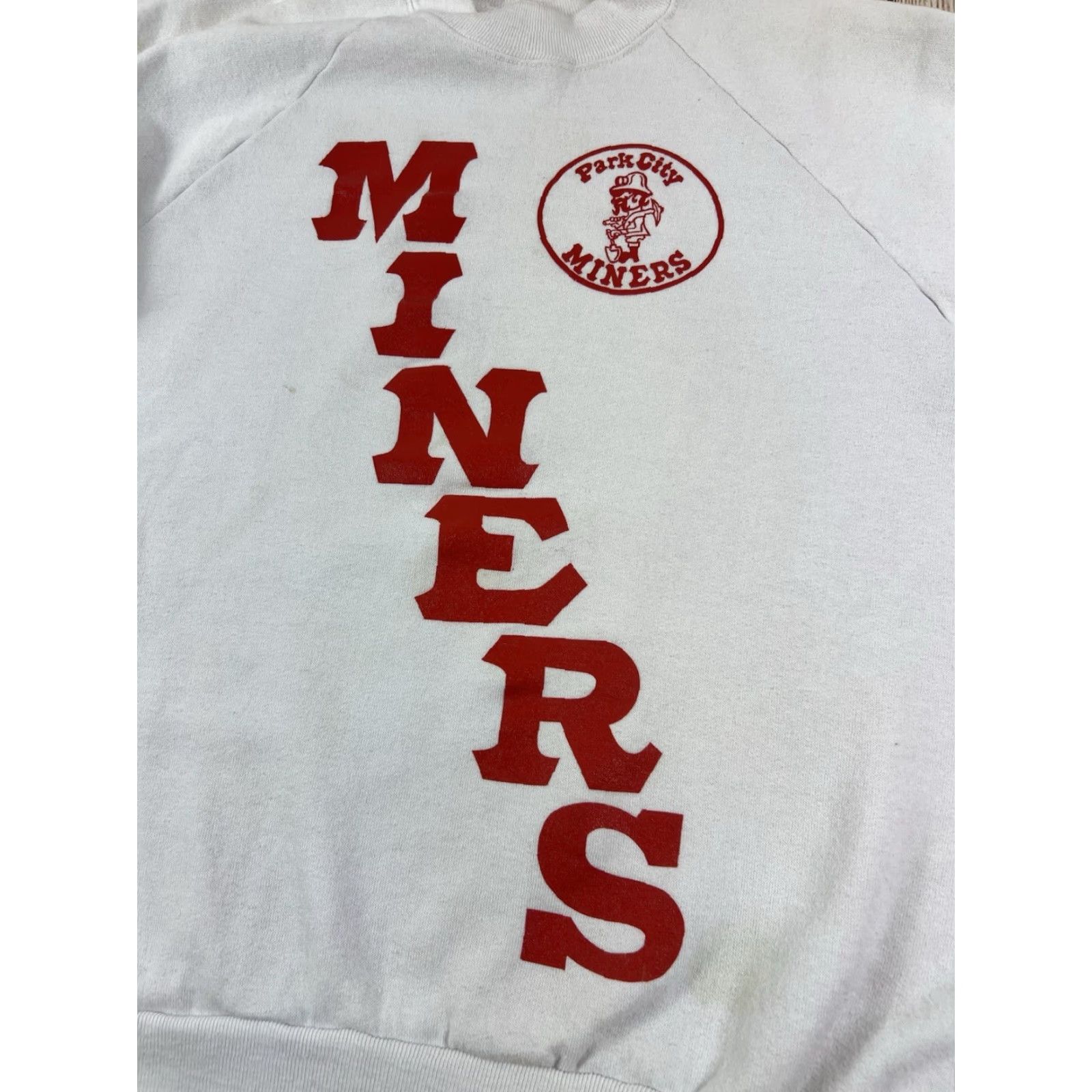 Vintage VINTAGE Sunbelt Sportswear Park City Miners Utah Crewneck Sweatshirt L White Mens Pullover Graphic Print USA Size US L / EU 52-54 / 3 - 3 Thumbnail
