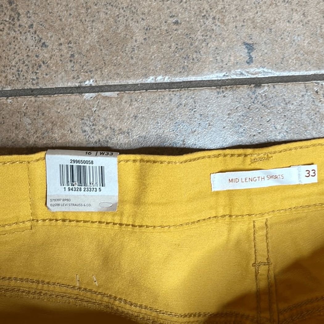 Levi's VINTAGE Levi's Shorts 501 High-Rise Cut-Off Frayed at Bottom Yellow Women's 33 Size 24" / US 00 / IT 34 - 5 Thumbnail