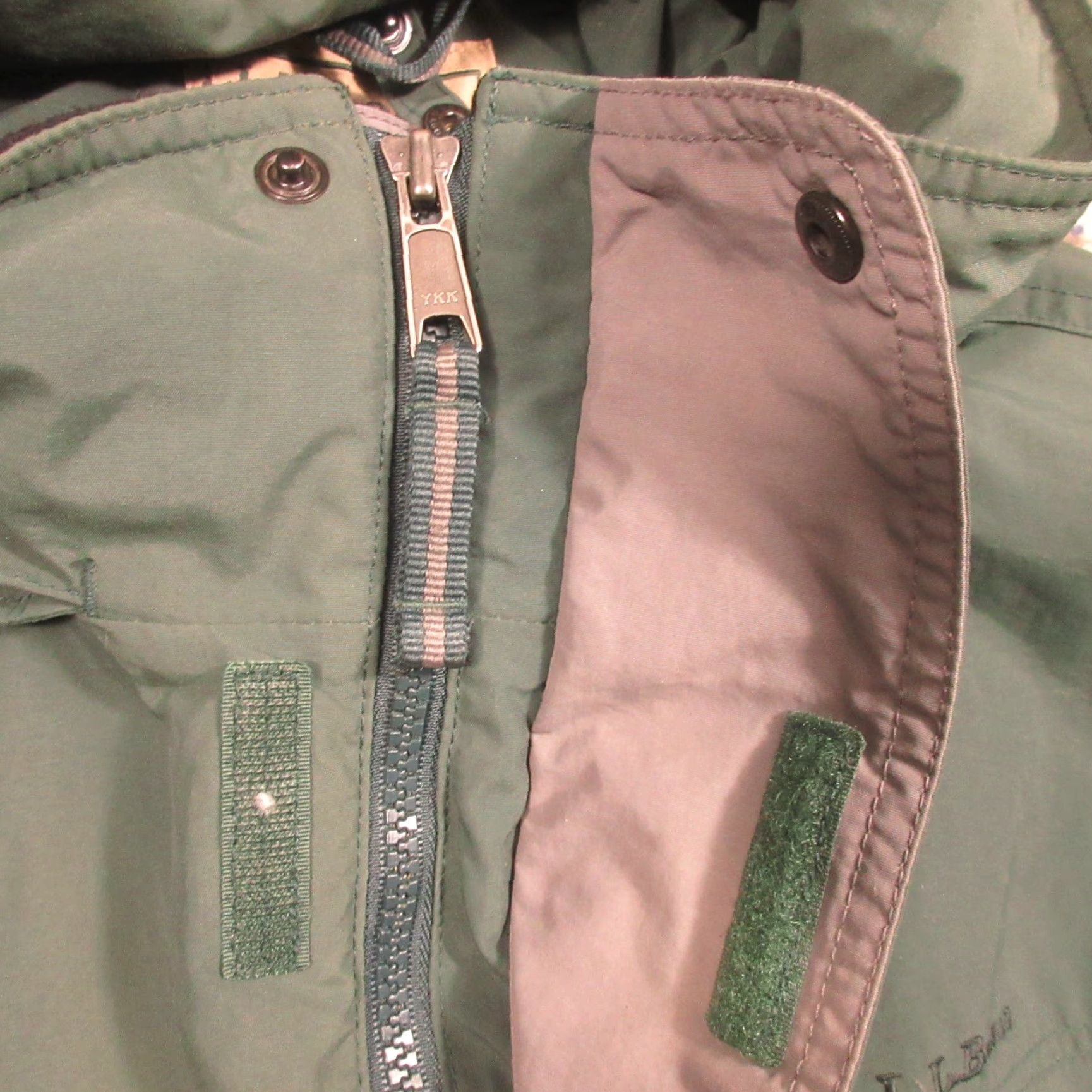 Vintage VINTAGE LL Bean Jacket Men XLT Green Hooded Windbreaker Outdoor Fishing Hid Hood Size US XL / EU 56 / 4 - 4 Thumbnail