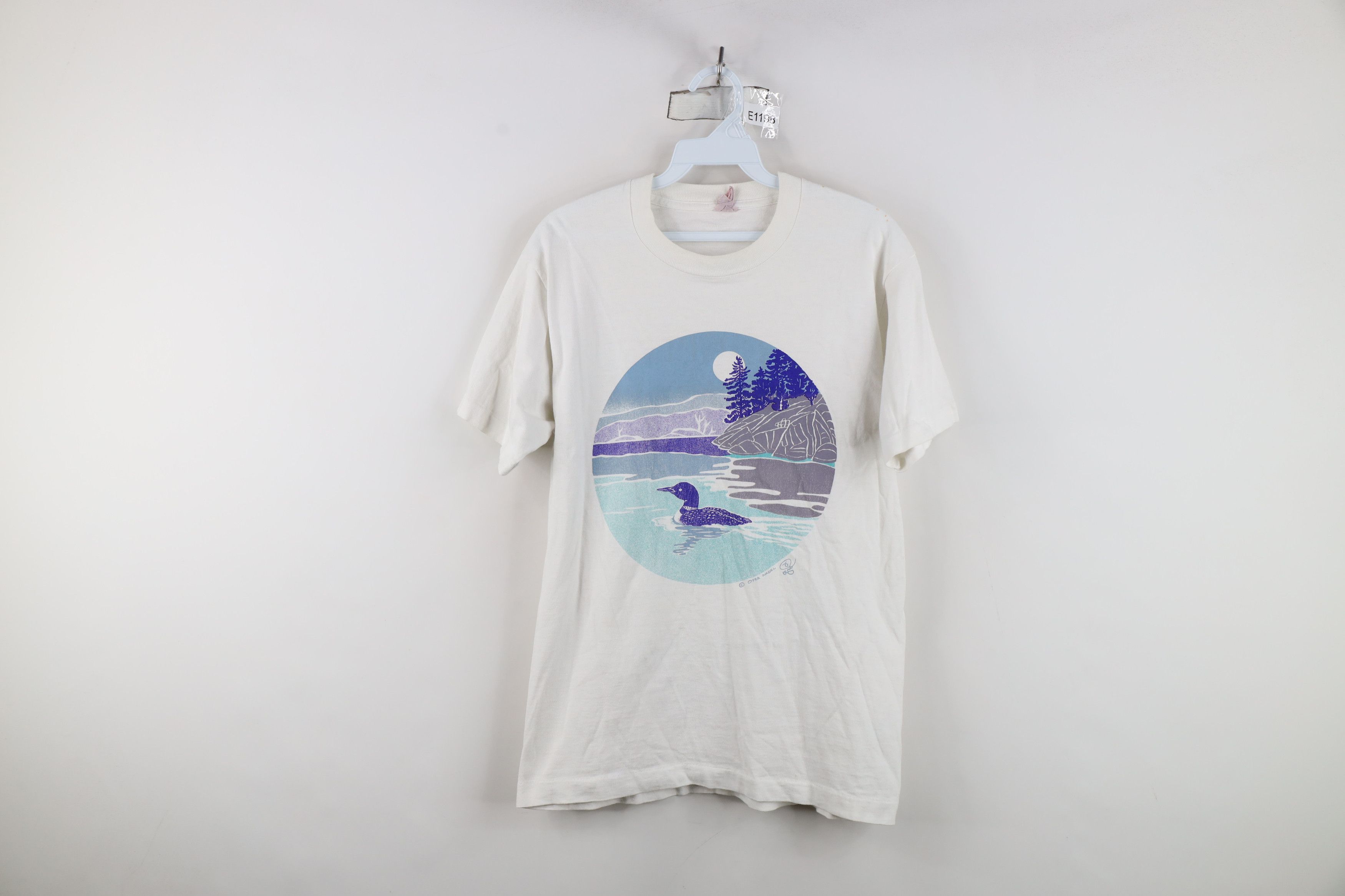 Vintage Vintage 90s Streetwear Art Nature Duck Mountains T-Shirt Size US M / EU 48-50 / 2 - 1 Thumbnail