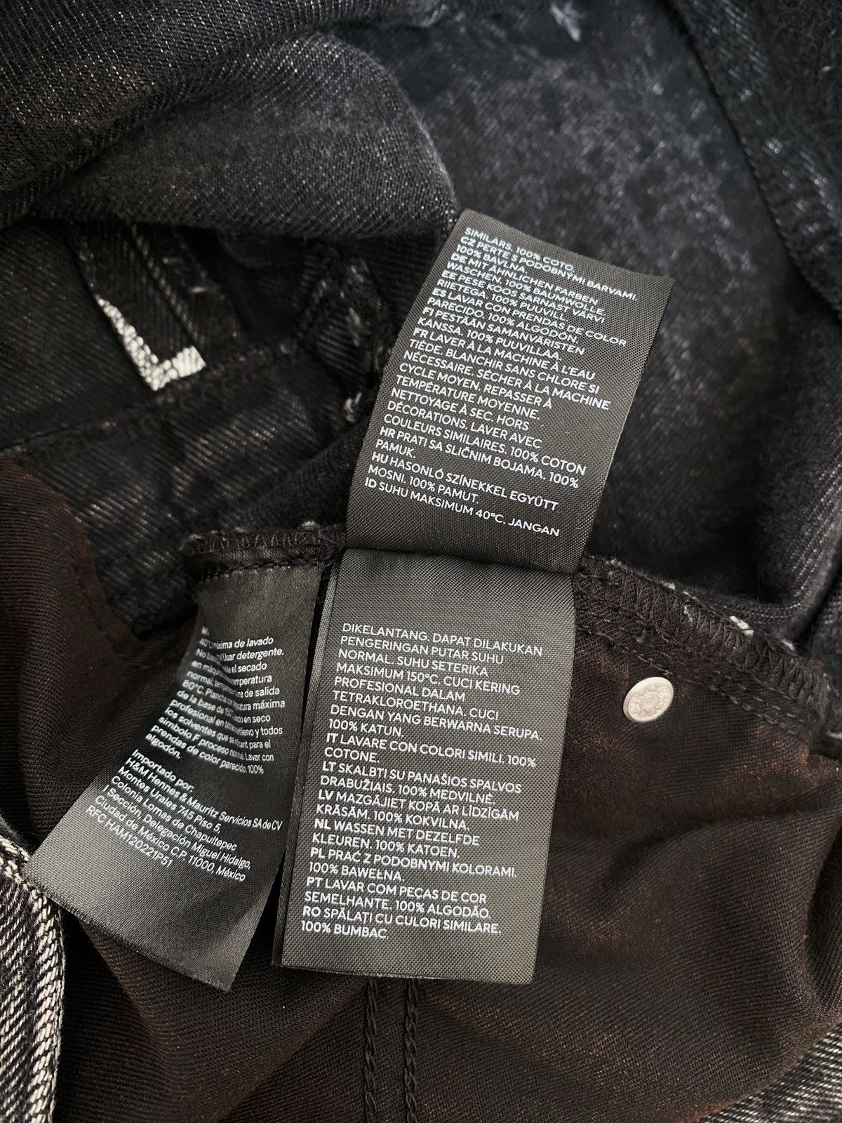 H&M × Jean-Michel Basquiat × Who Decides War Who Decides War Baggy denim jeans H&M x Basquiat x Ev&Tela Size US 32 / EU 48 - 25 Thumbnail