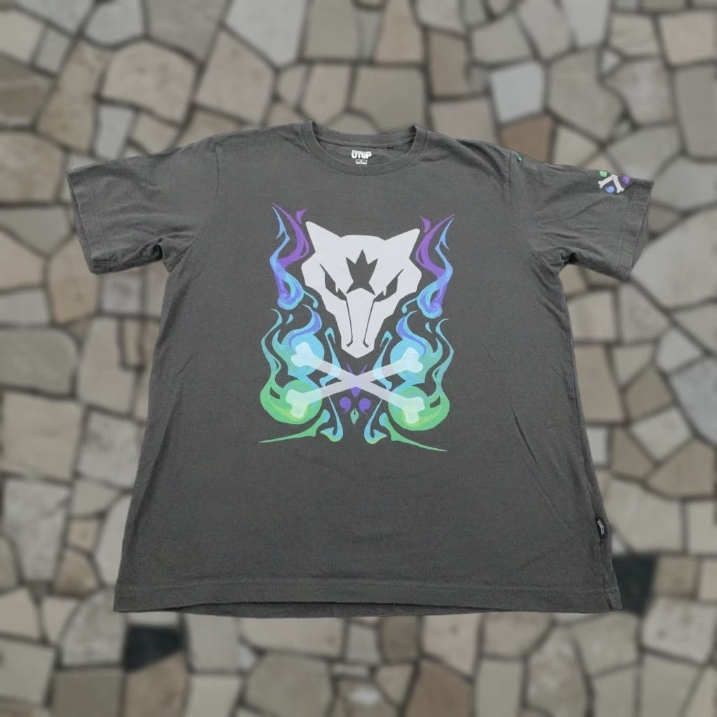 Uniqlo Pokemon Shirt Mens Large Gray Marowak Skull Flames UTGP Global Design
