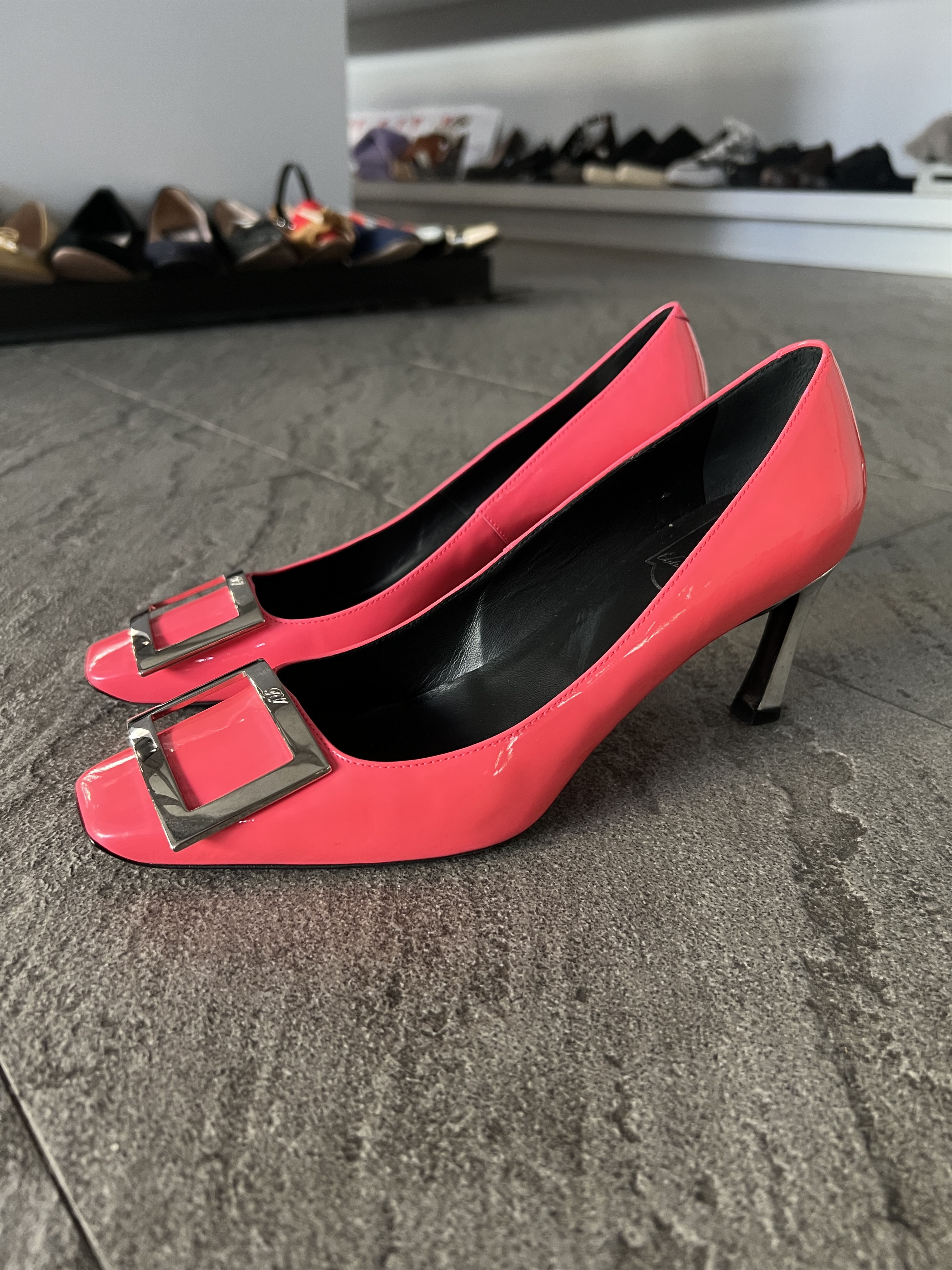 Roger Vivier Roger Vivier Belle Vivier Pink Patent Heels 37.5 Size US 7.5 / IT 37.5 - 3 Thumbnail