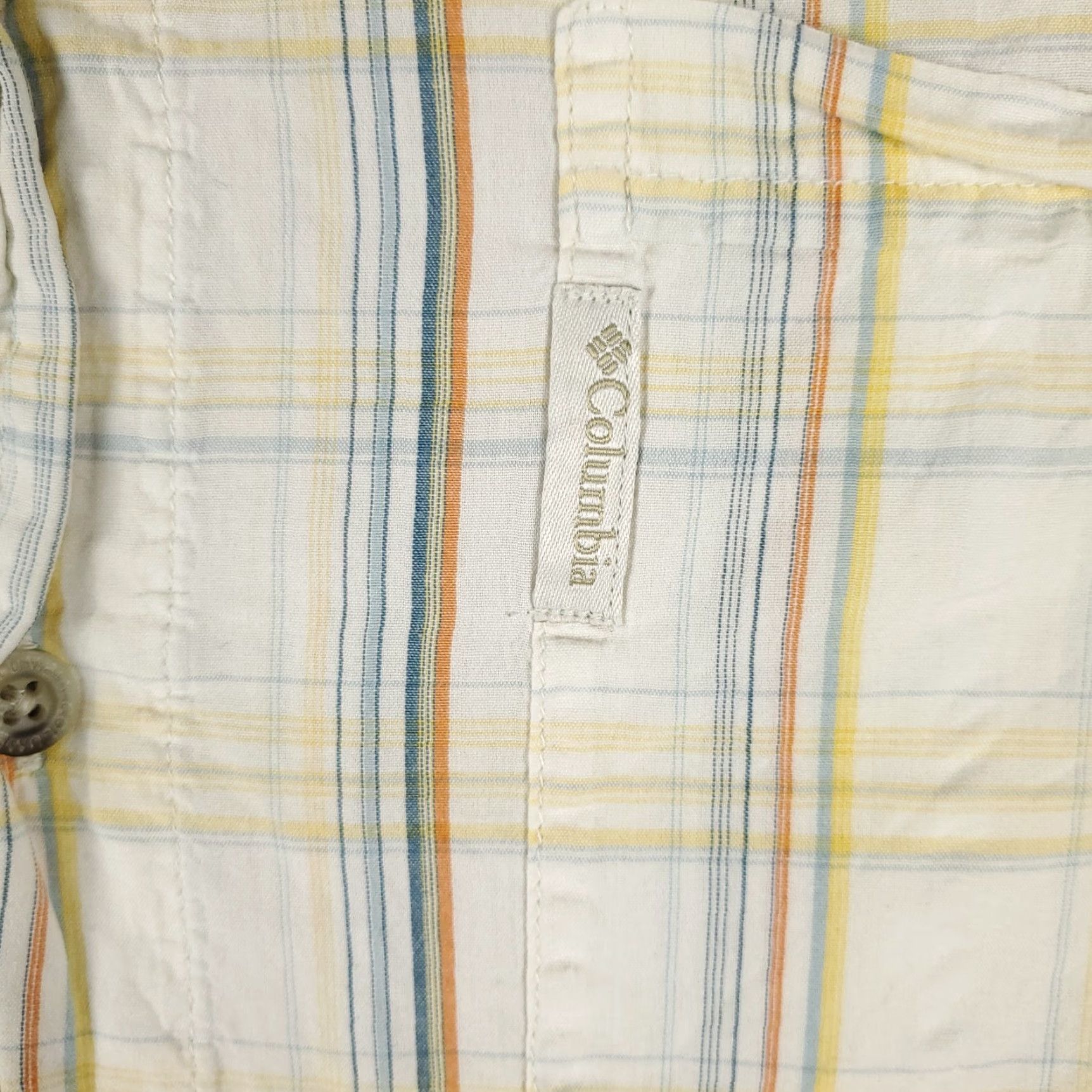 Vintage Columbia Shirt Mens XL Beige Plaid Button-Up Short Sleeve Casual Business Formal Workwear Paperback? Size US XL / EU 56 / 4 - 3 Thumbnail