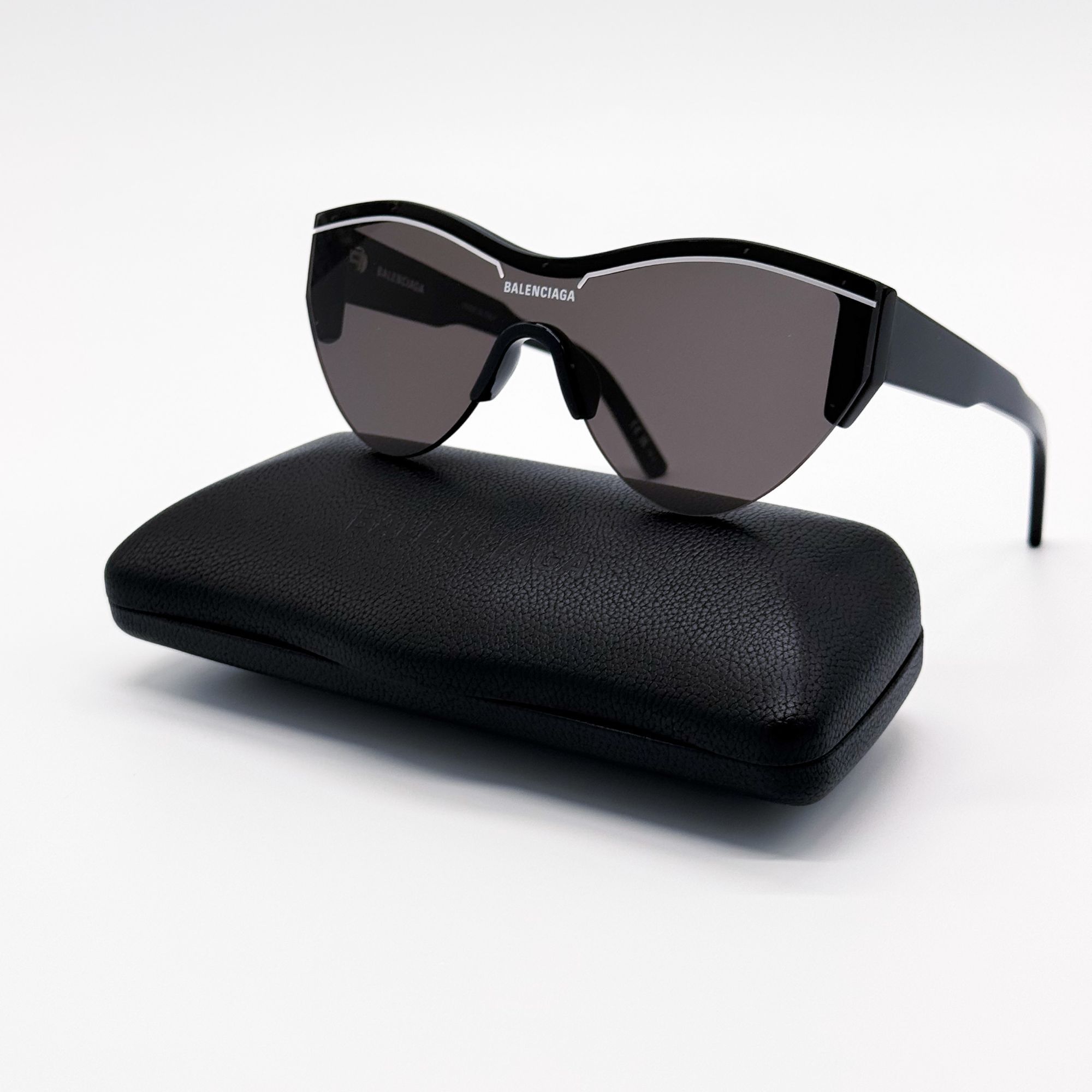 Balenciaga NEW BALENCIAGA BB0004S 001 SUNGLASSES BLACK WOMEN EYEWEAR Size ONE SIZE - 2 Thumbnail