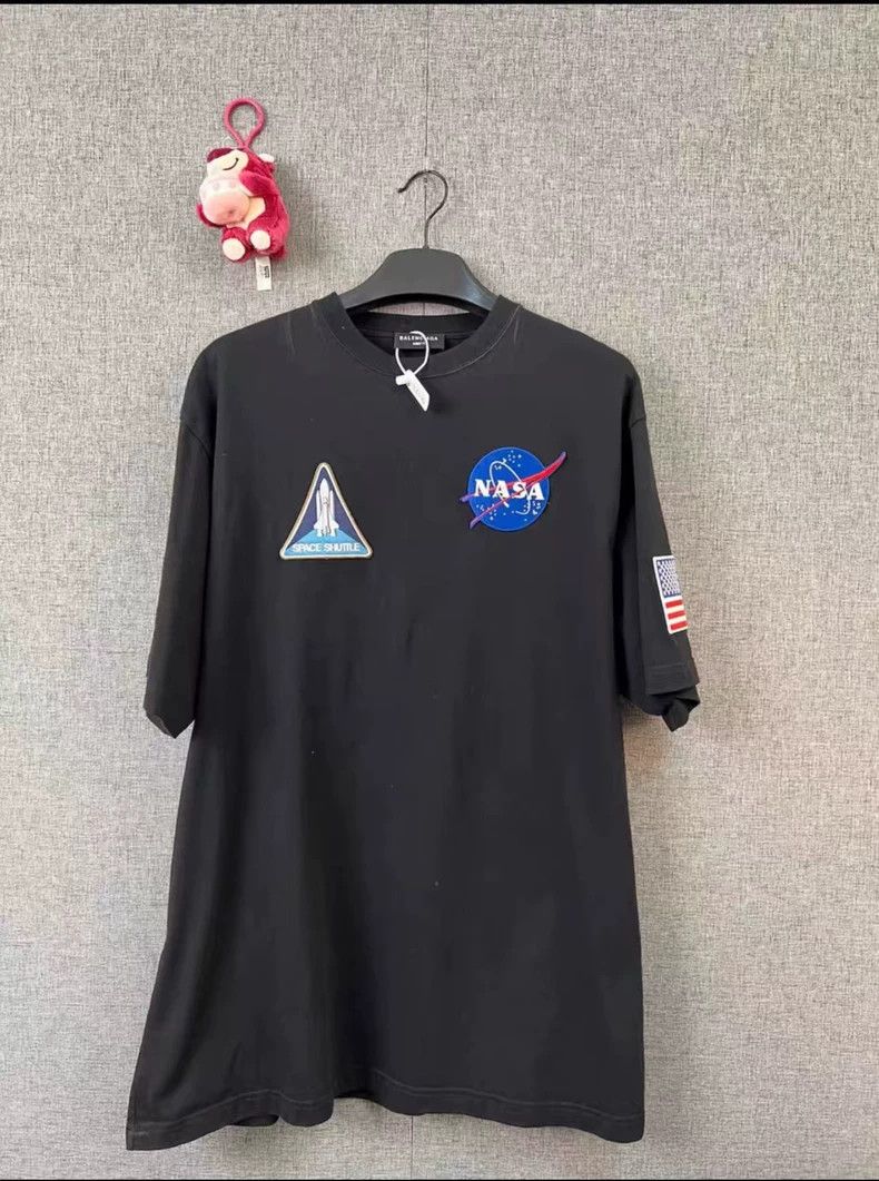 Balenciaga Balenciaga NASA Astronaut Short Sleeve Tee - dmc Size US XS / EU 42 / 0 - 1 Thumbnail