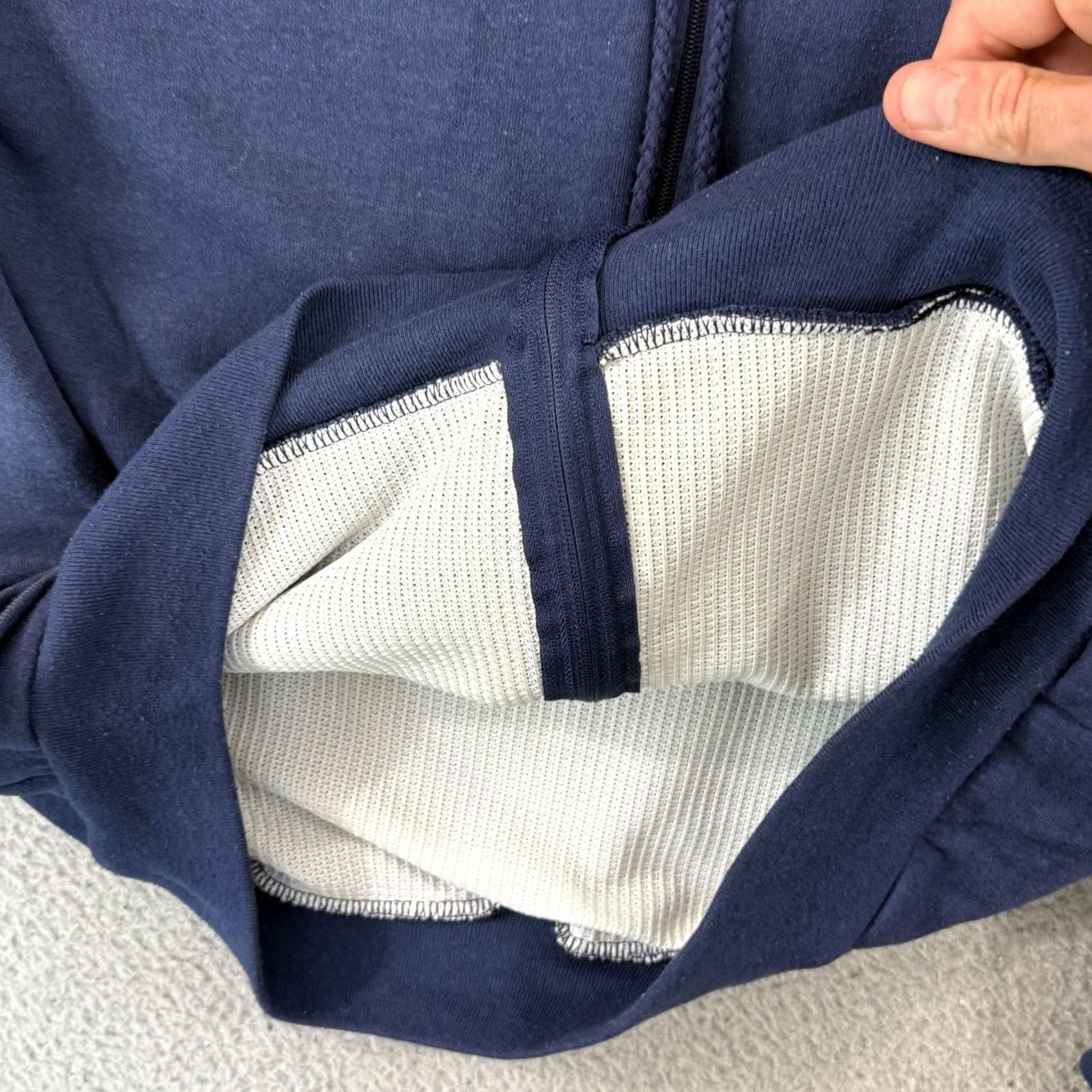 Vintage VINTAGE Coleman Thermal Lined Sweatshirt Mens Medium Blue Zip Up 90s Hoodie Size US L / EU 52-54 / 3 - 7 Thumbnail