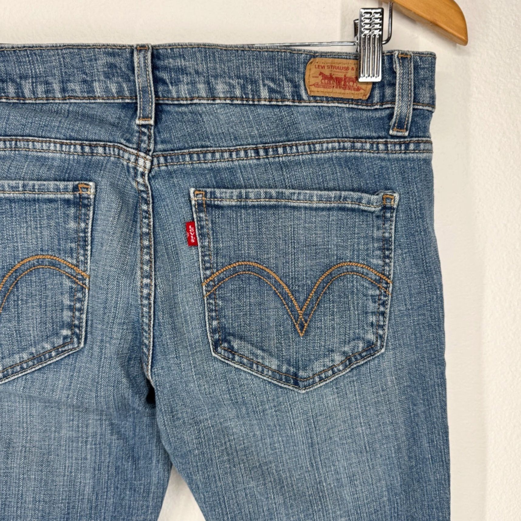 Levi's Levis 524 Too Superlow Bootcut Jeans Women 11M Medium Wash Denim Flare Pockets Stretch Vintage-Inspired Retro 5-Pocket Rise Low Jeans Size 32" / US 10 / IT 46 - 6 Thumbnail