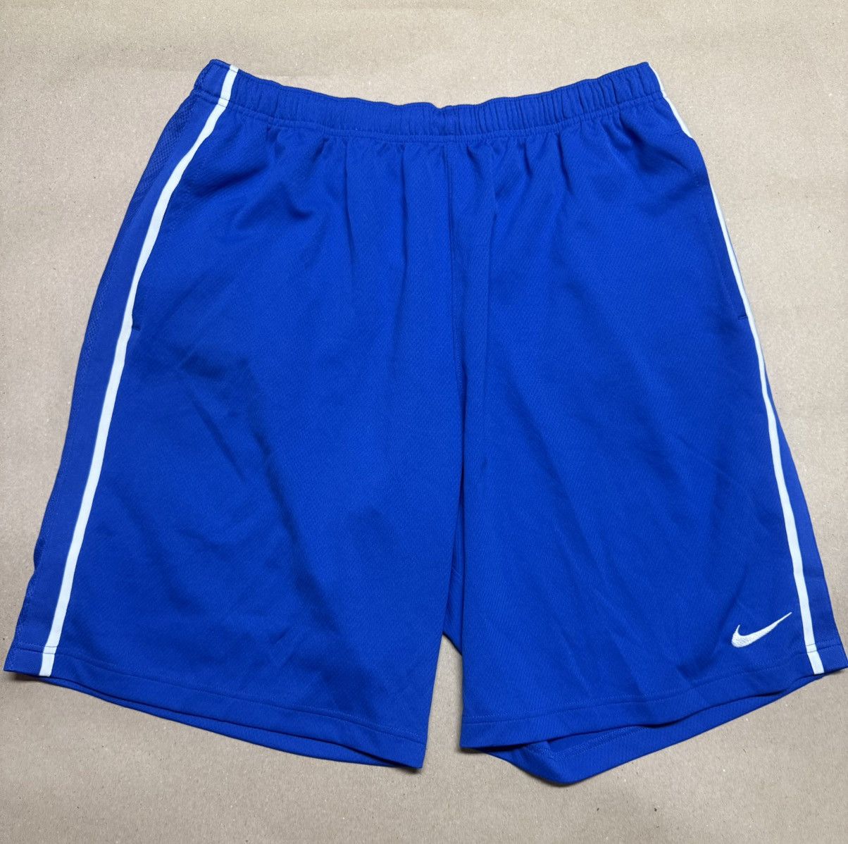 Nike Nike DriFit Blue Basketball Workout Shorts size L Large Rare Size US 34 / EU 50 - 1 Thumbnail