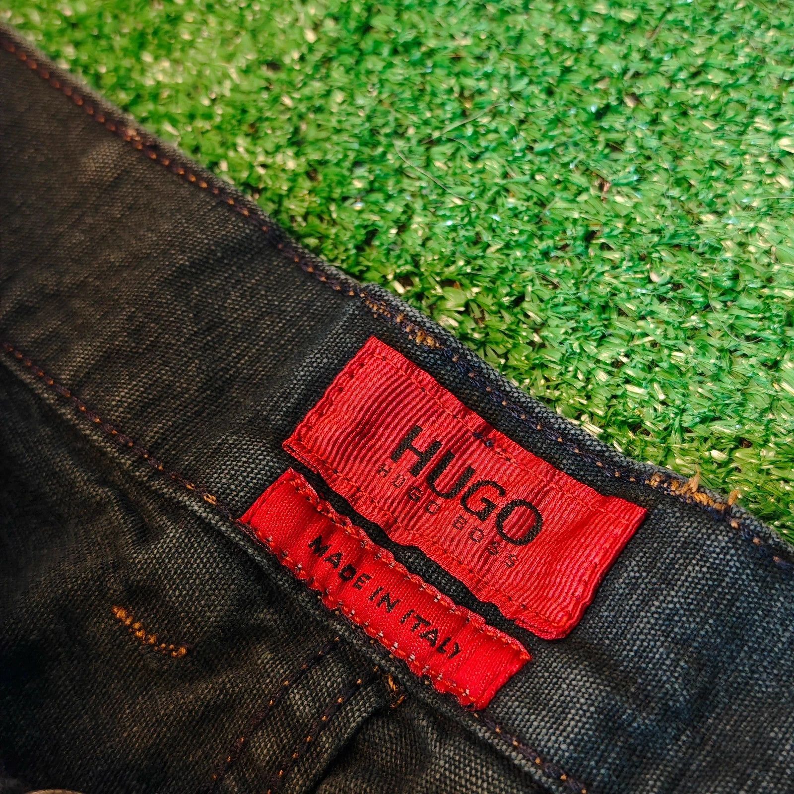 Hugo Boss Vintage Hugo Boss Jeans Mens 32 Blue straight button fly Size US 32 / EU 48 - 3 Thumbnail